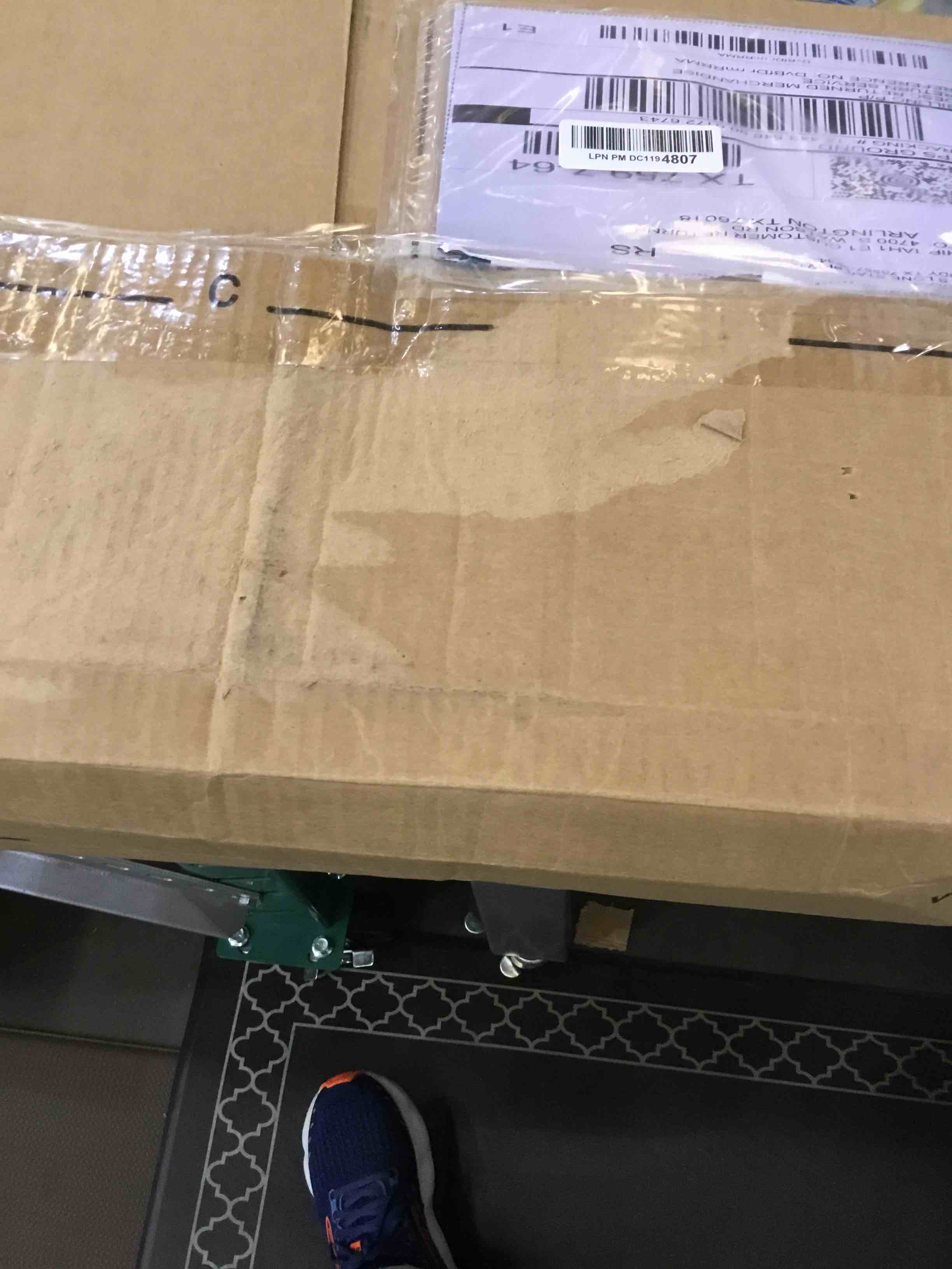https://s3.amazonaws.com/lotting-images-prod/bidfta/EXS00223213_1687188238558.jpeg