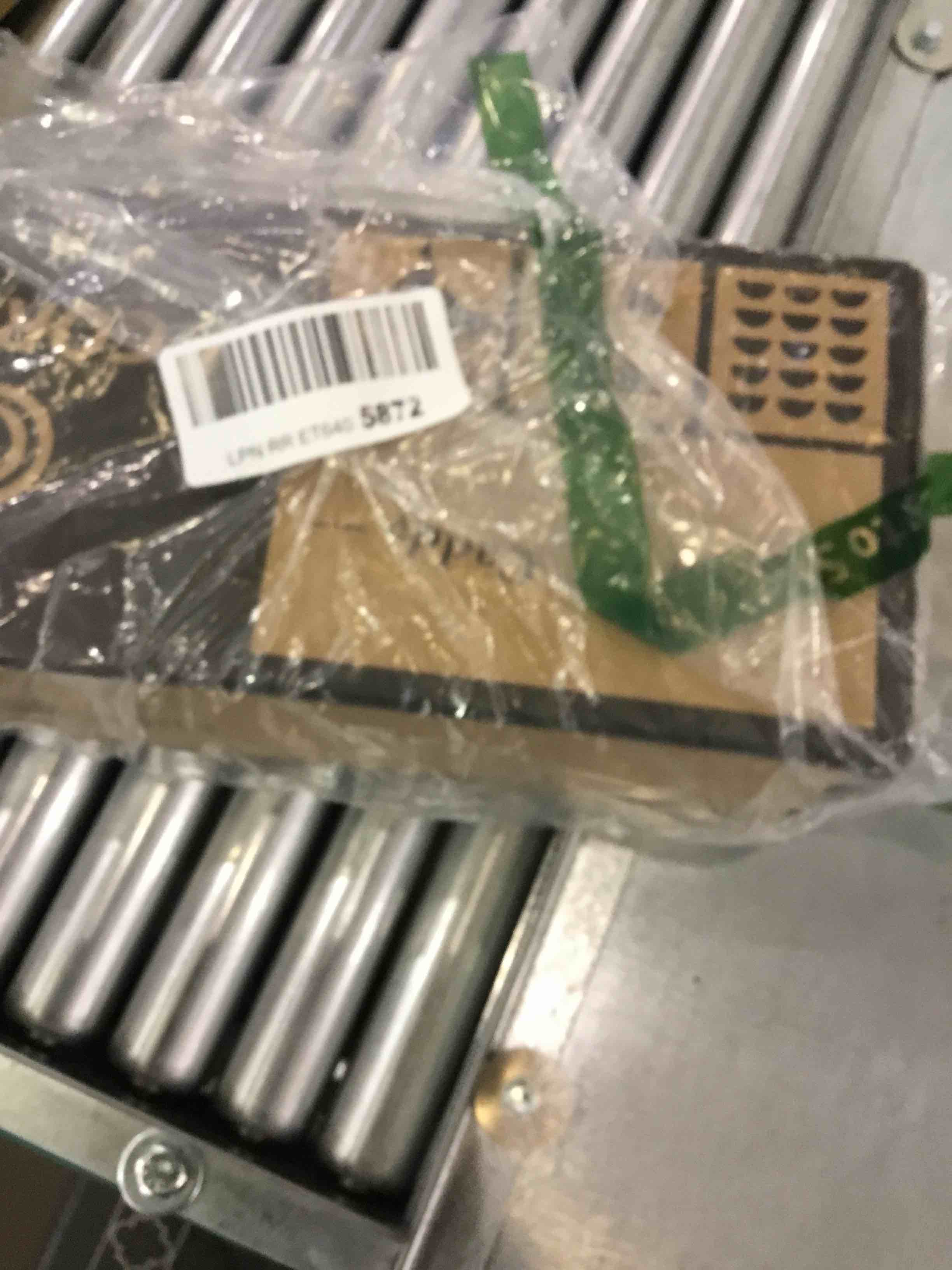 https://s3.amazonaws.com/lotting-images-prod/bidfta/EXS00223218_1687188804115.jpeg