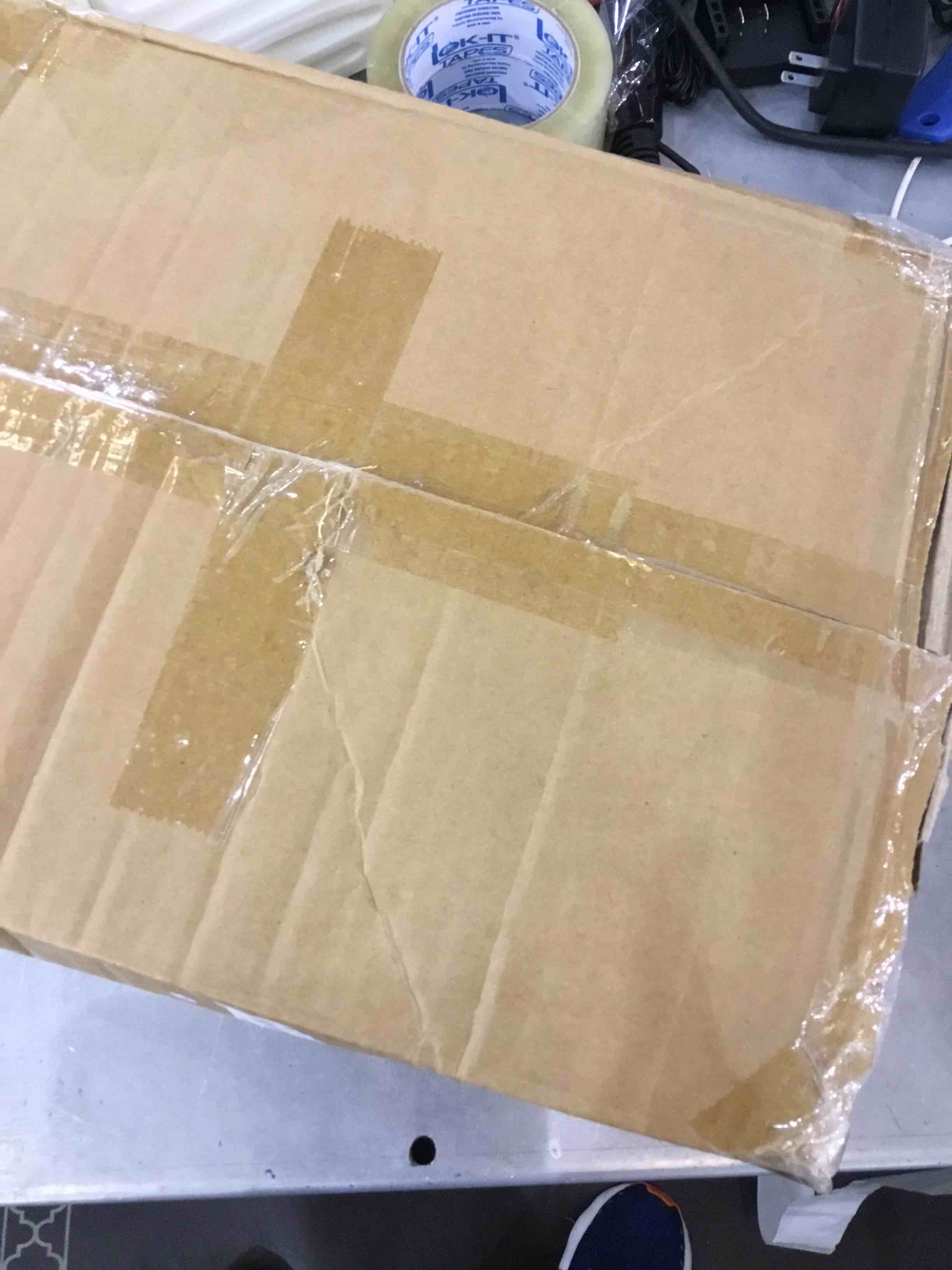 https://s3.amazonaws.com/lotting-images-prod/bidfta/EXS00223228_1687193203792.jpeg