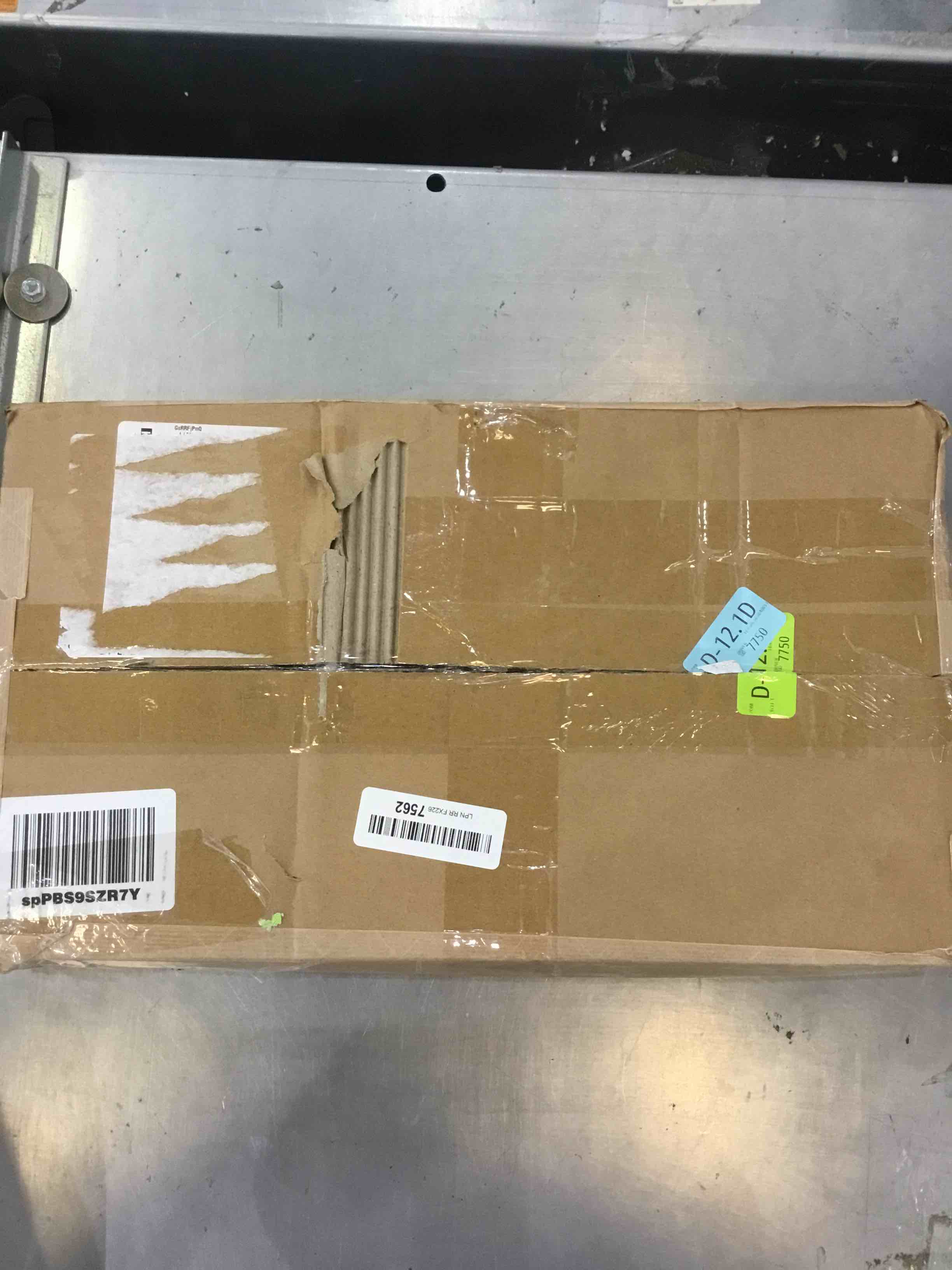 https://s3.amazonaws.com/lotting-images-prod/bidfta/EXS00223993_1686234568353.jpeg