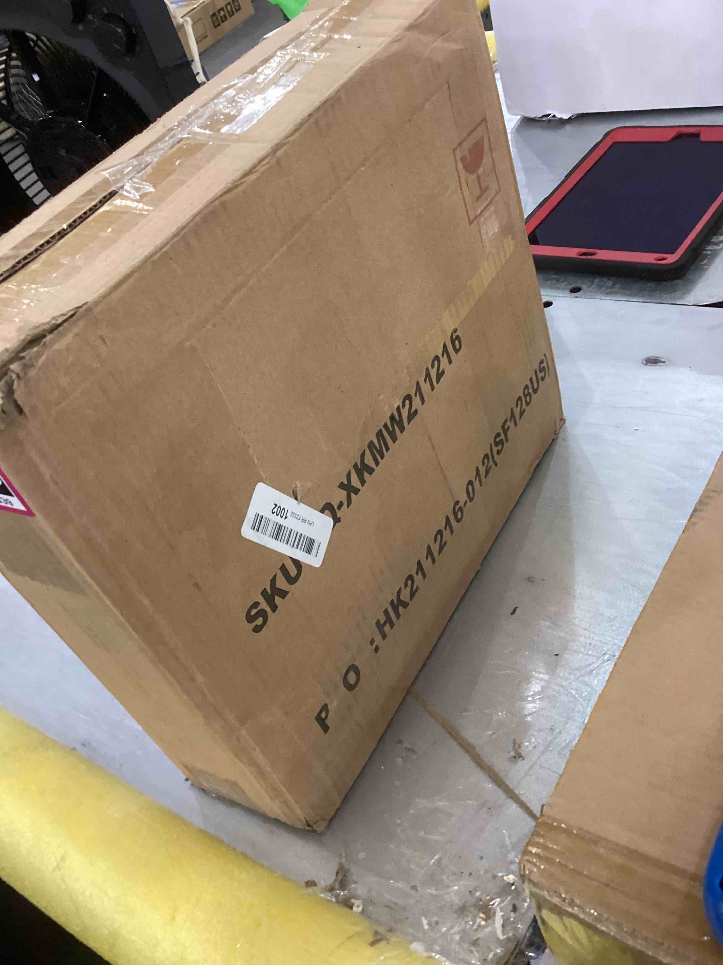 https://s3.amazonaws.com/lotting-images-prod/bidfta/EXS00224539_1686075817890.jpeg