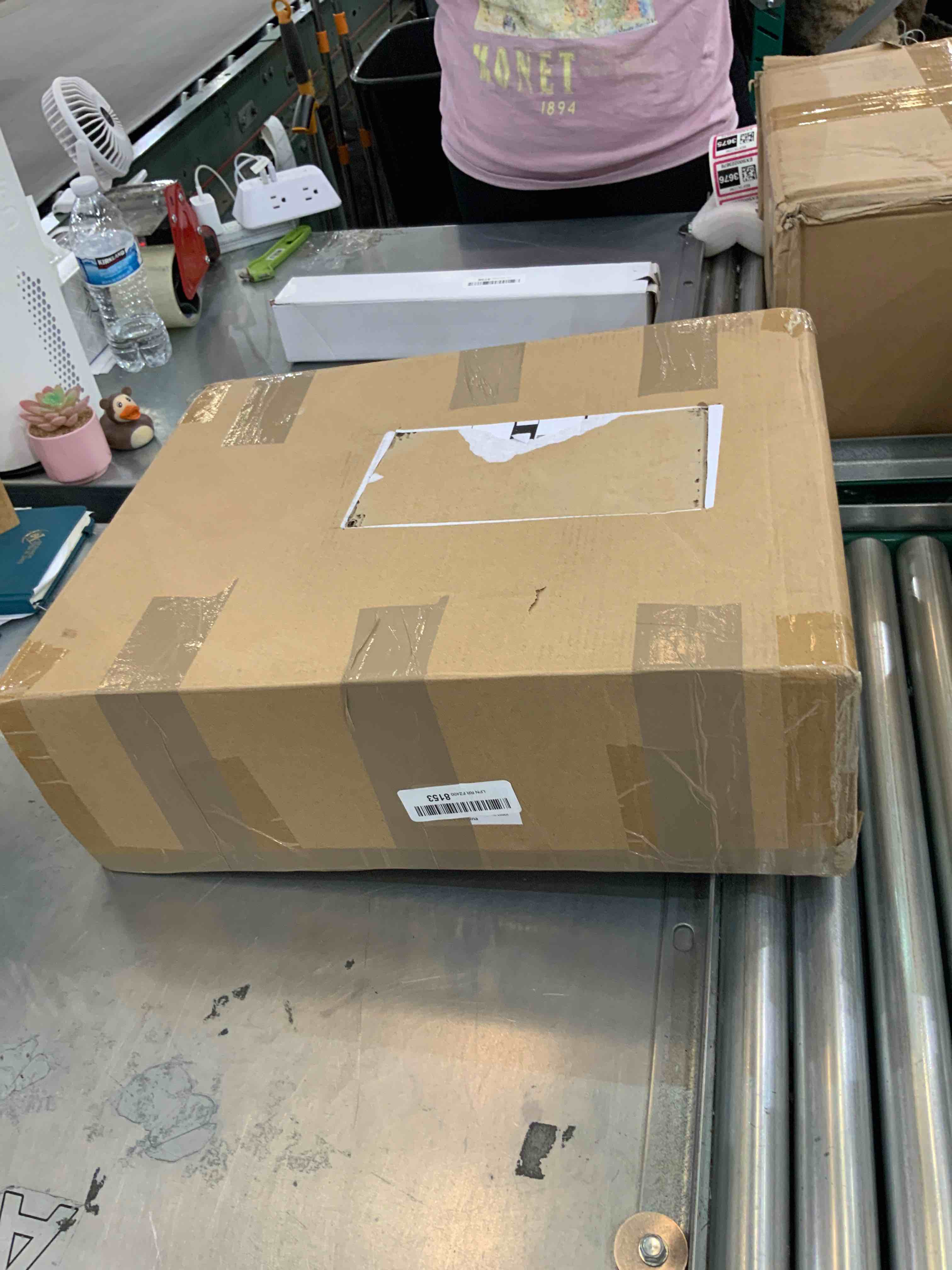 https://s3.amazonaws.com/lotting-images-prod/bidfta/EXS00225433_1686076482059.jpeg