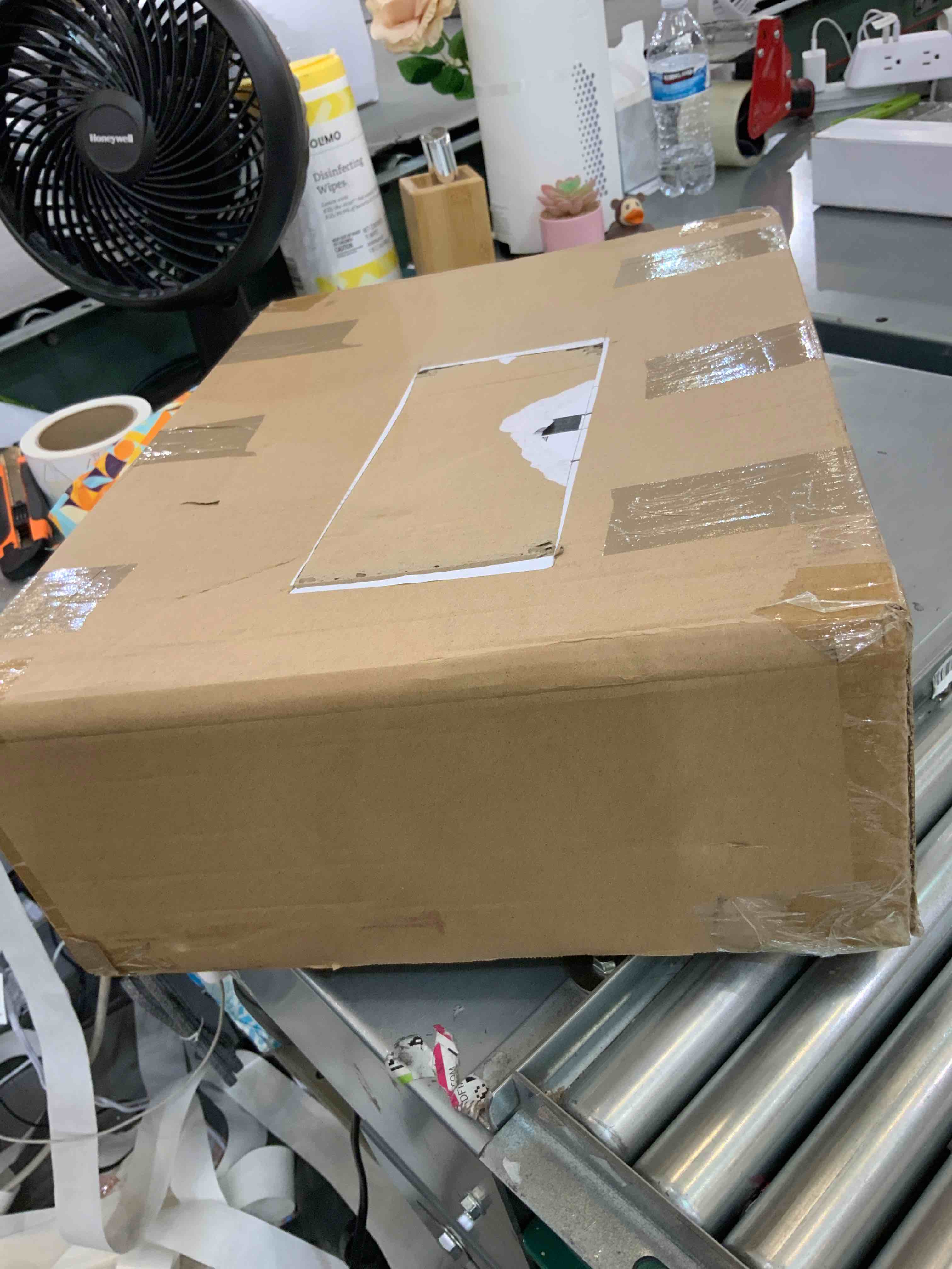 https://s3.amazonaws.com/lotting-images-prod/bidfta/EXS00225433_1686076486311.jpeg