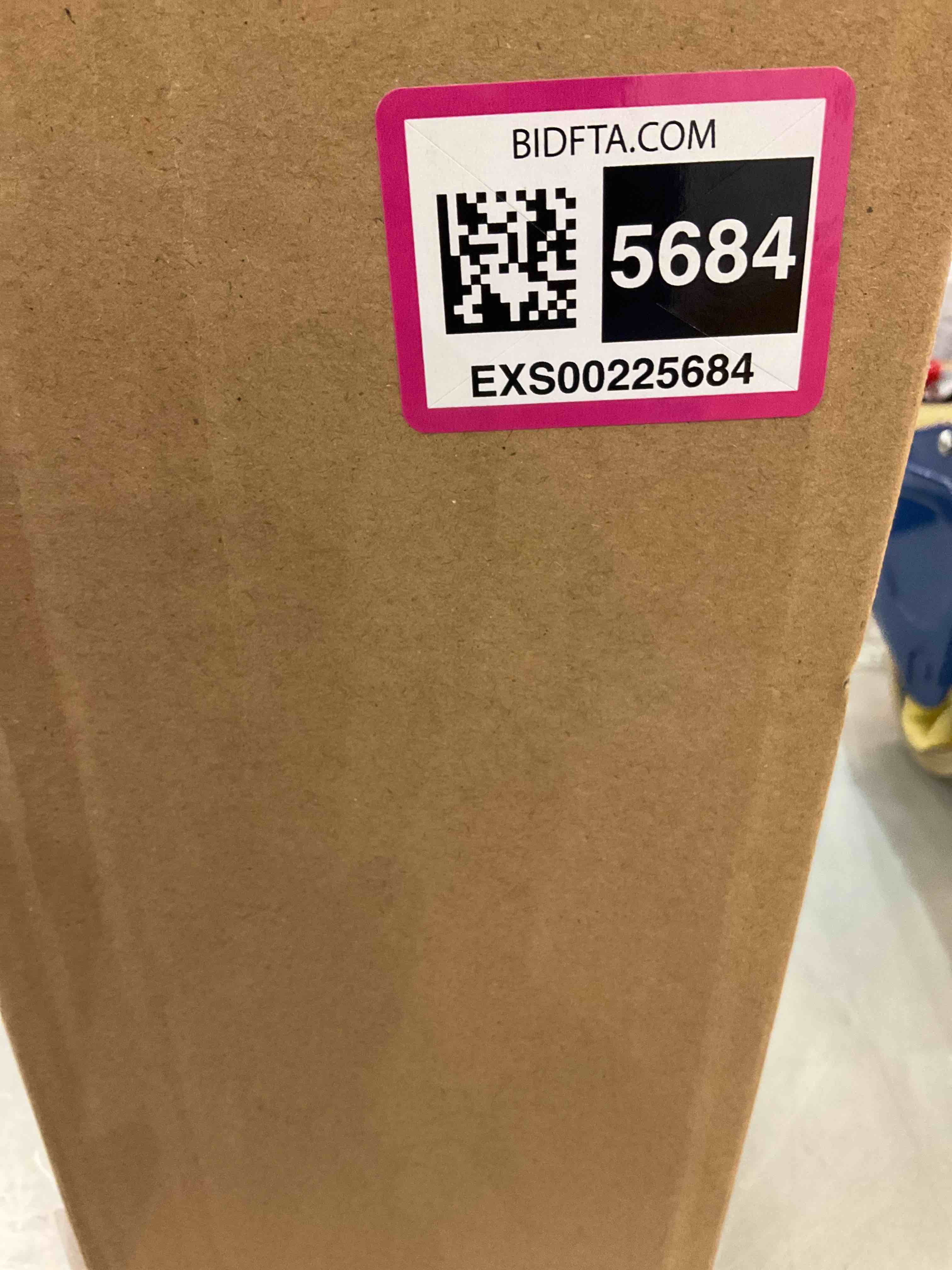 https://s3.amazonaws.com/lotting-images-prod/bidfta/EXS00225684_1686158098359.jpeg