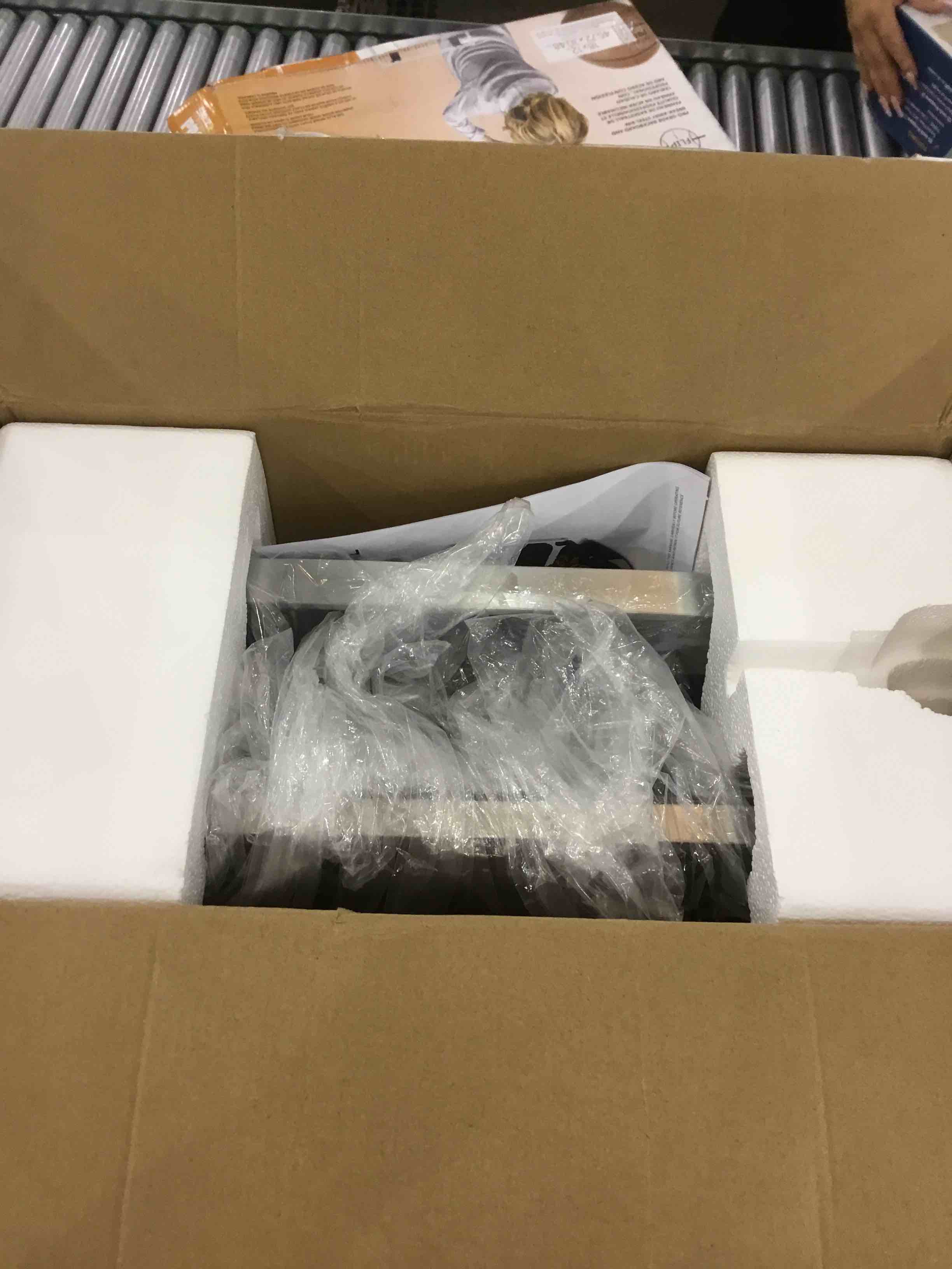 https://s3.amazonaws.com/lotting-images-prod/bidfta/EXS00226085_1686317553436.jpeg