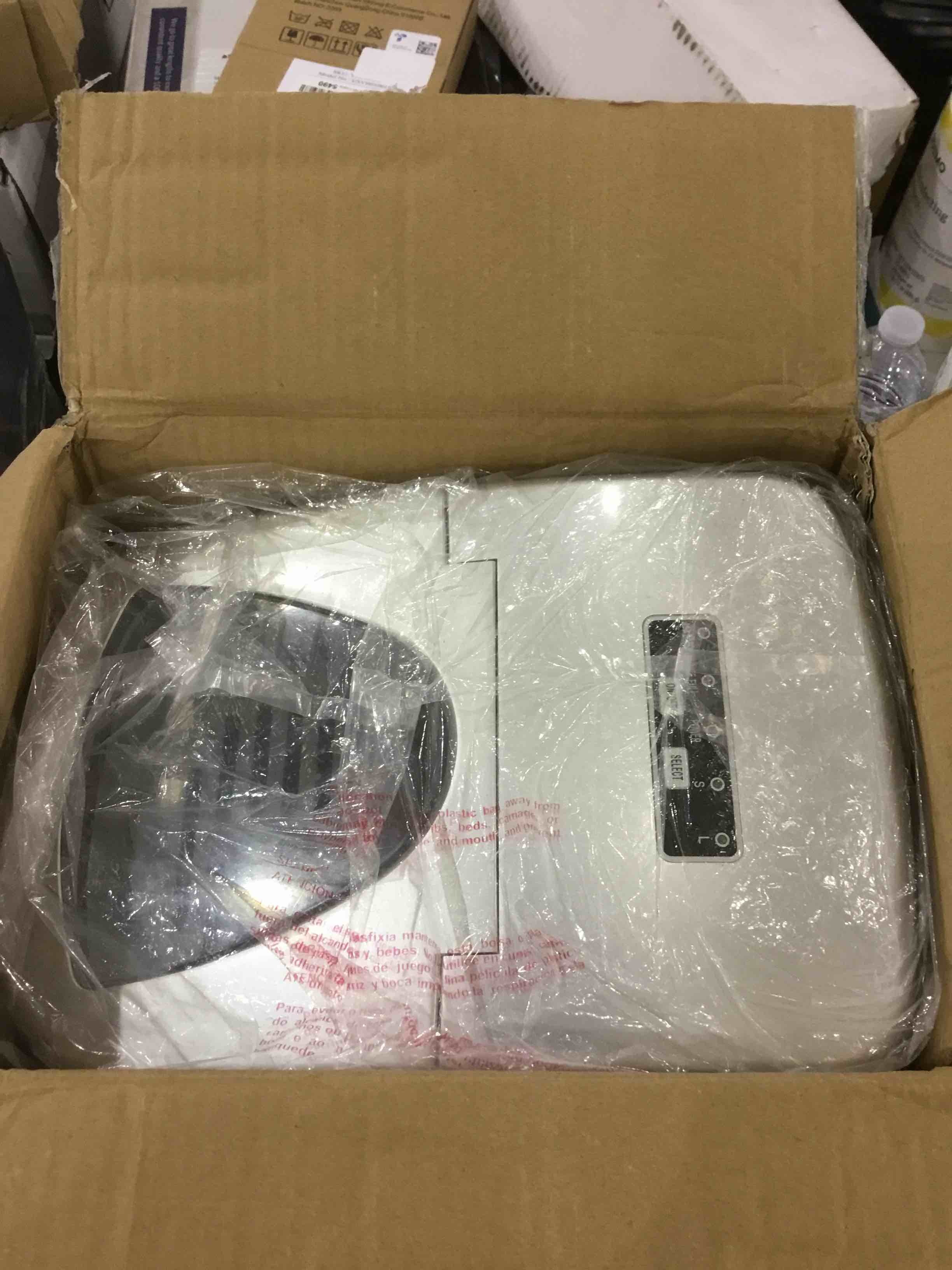 https://s3.amazonaws.com/lotting-images-prod/bidfta/EXS00226315_1686581685133.jpeg