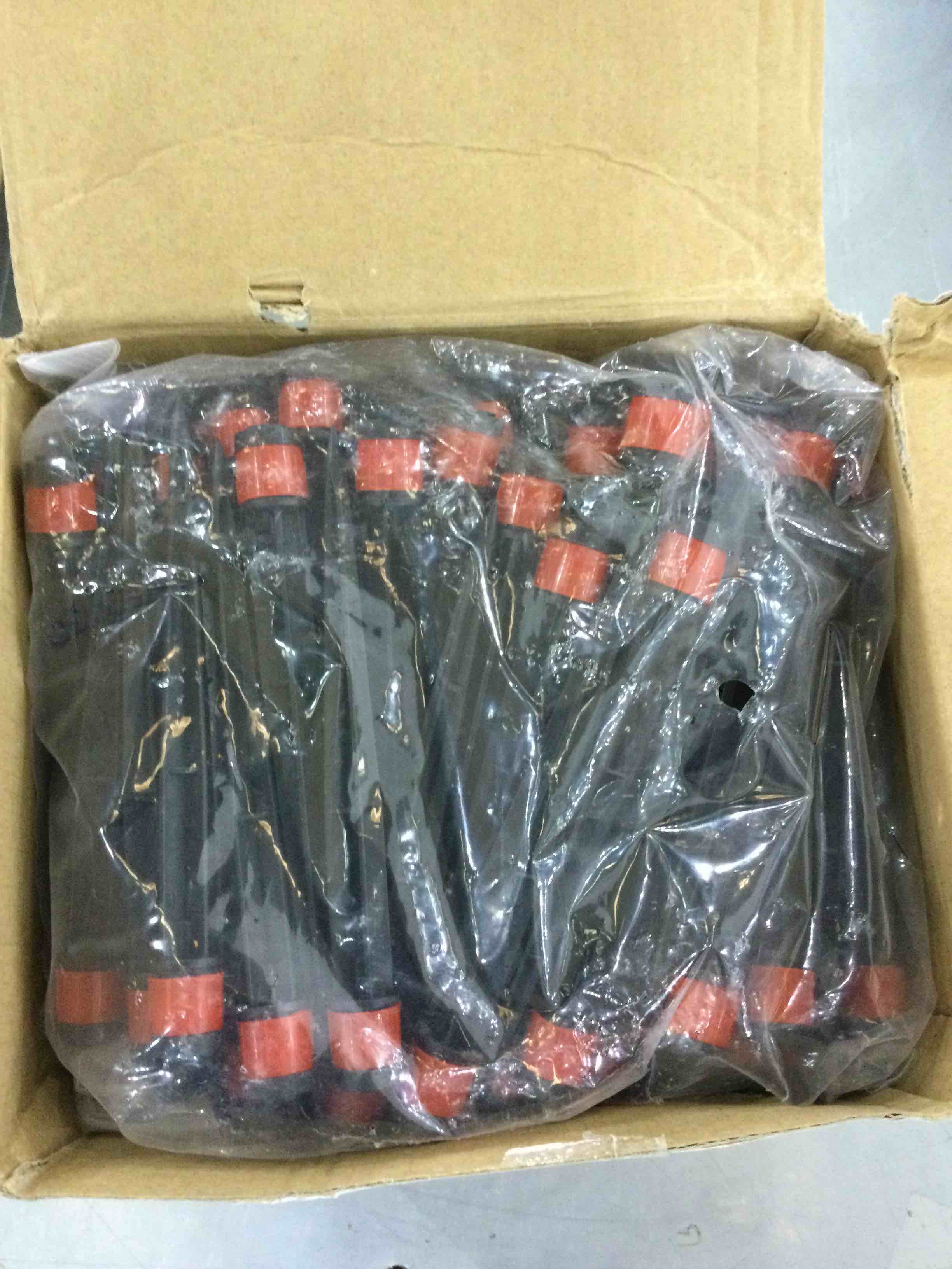 https://s3.amazonaws.com/lotting-images-prod/bidfta/EXS00226836_1687440941690.jpeg
