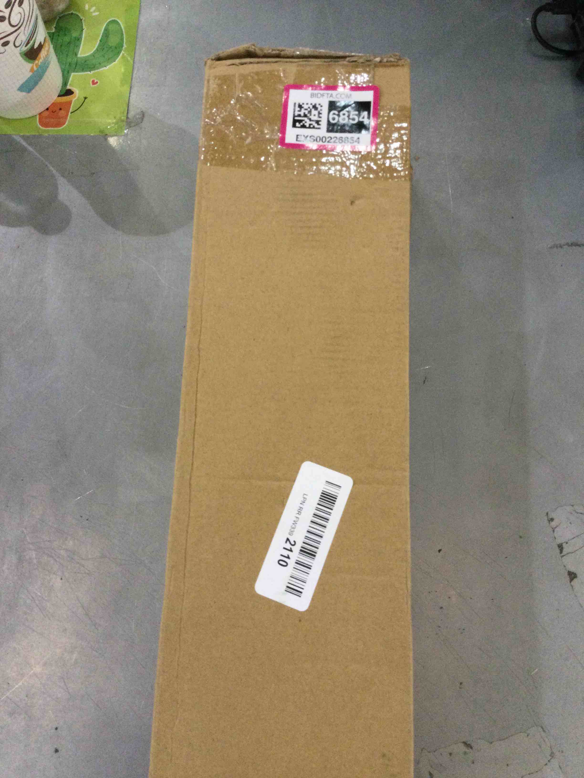 https://s3.amazonaws.com/lotting-images-prod/bidfta/EXS00226854_1687447022682.jpeg