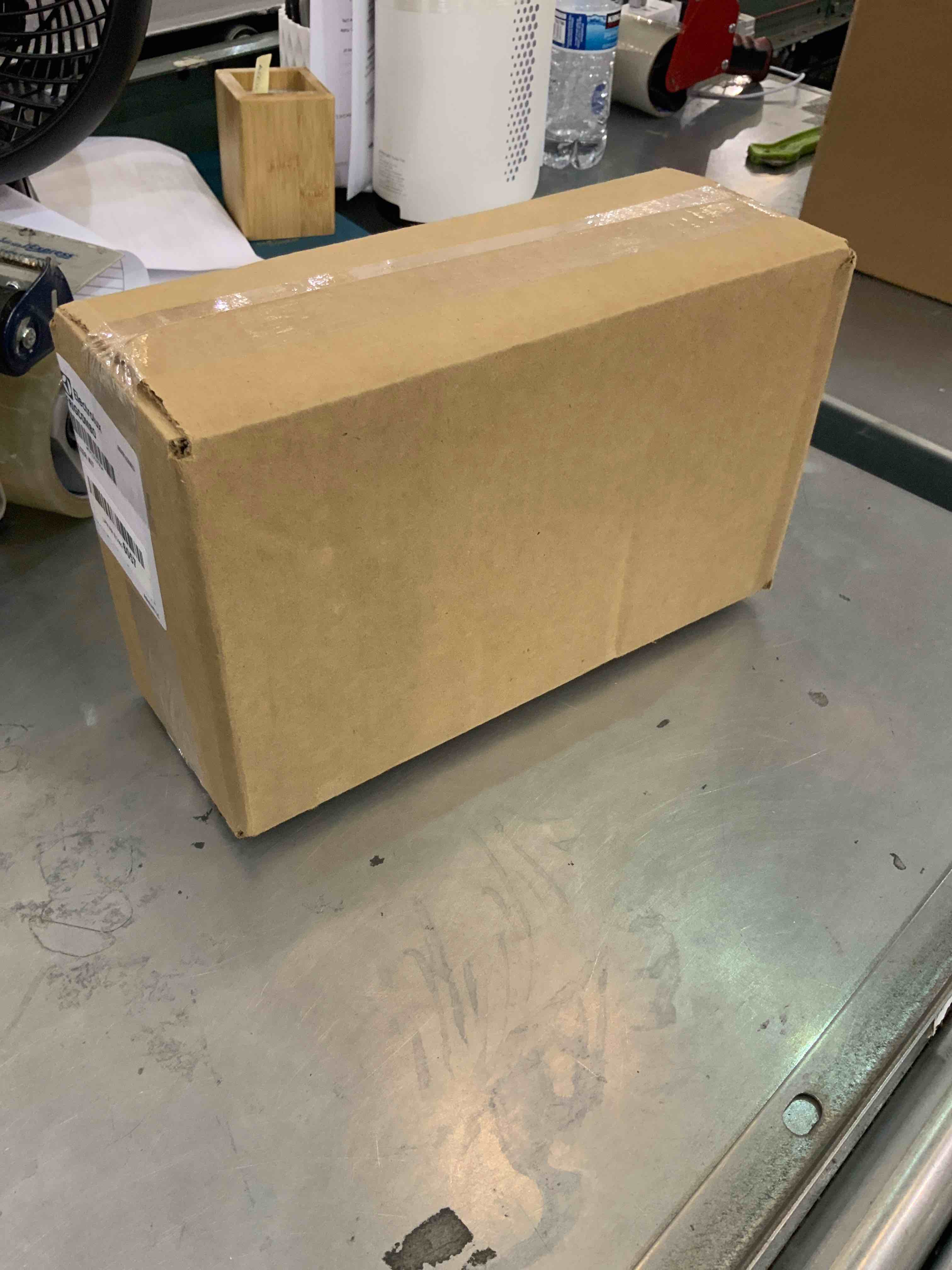 https://s3.amazonaws.com/lotting-images-prod/bidfta/EXS00227101_1687188394892.jpeg