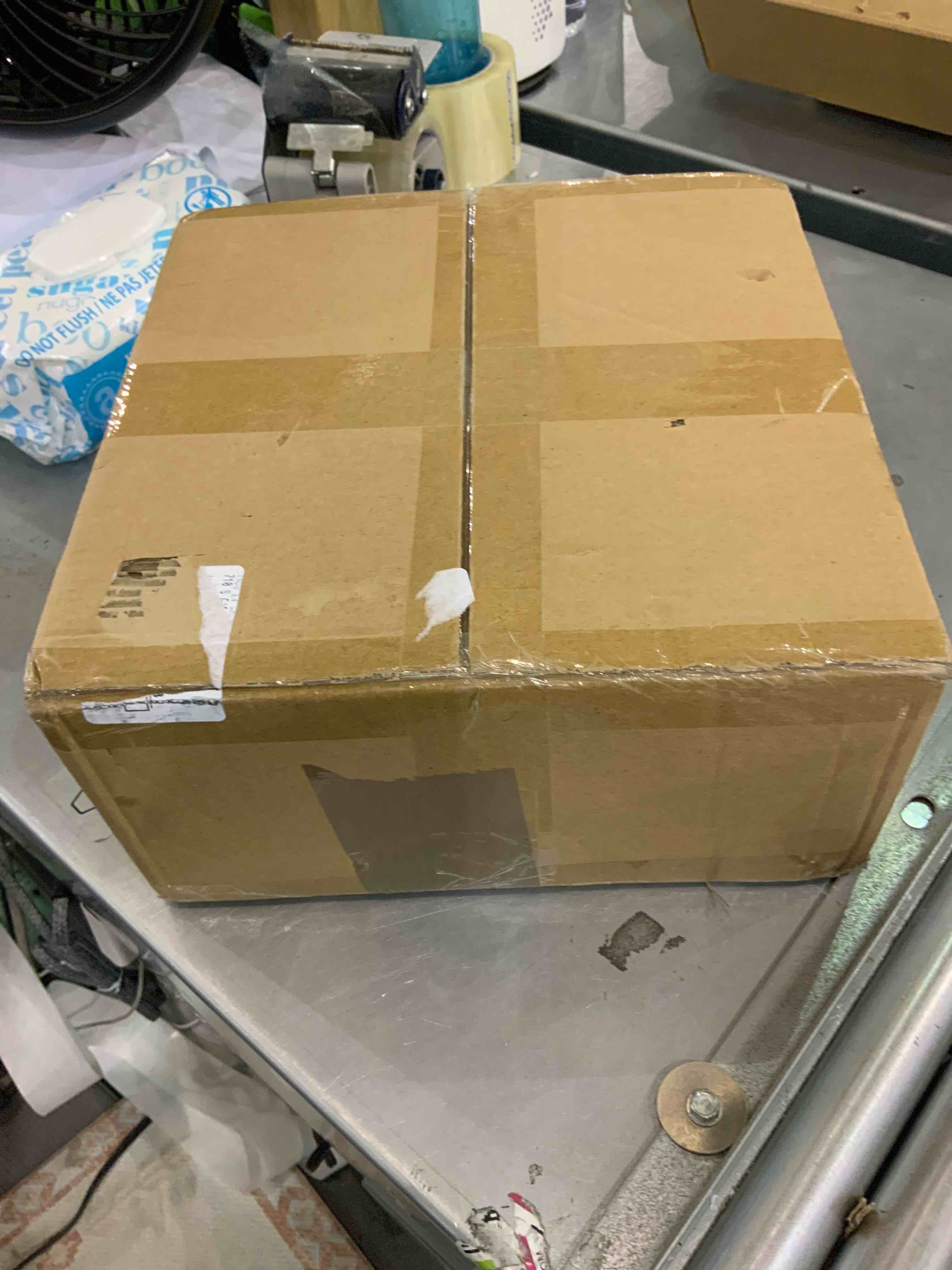 https://s3.amazonaws.com/lotting-images-prod/bidfta/EXS00227273_1687264238432.jpeg