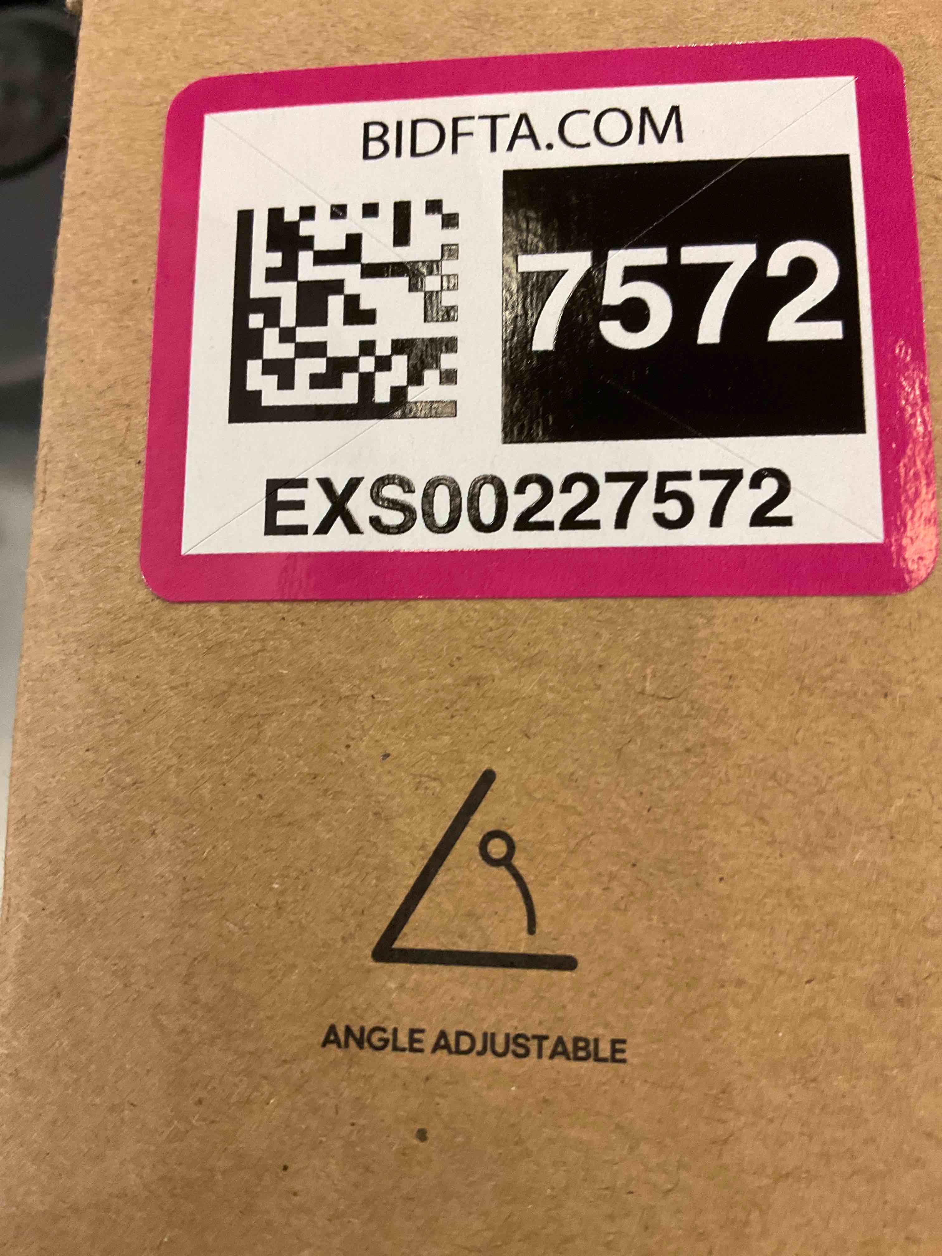 https://s3.amazonaws.com/lotting-images-prod/bidfta/EXS00227572_1686761502417.jpeg