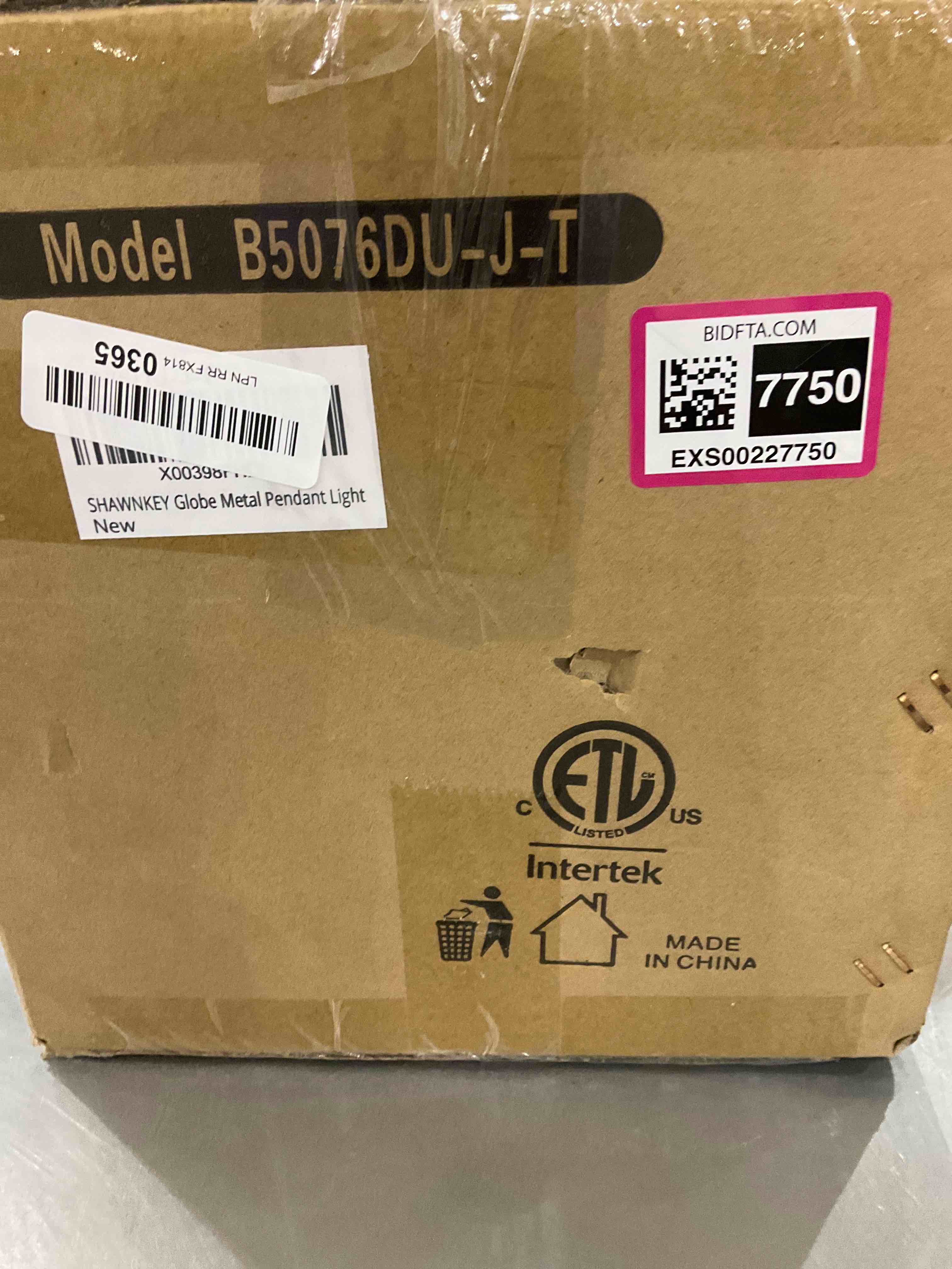 https://s3.amazonaws.com/lotting-images-prod/bidfta/EXS00227750_1687193315802.jpeg