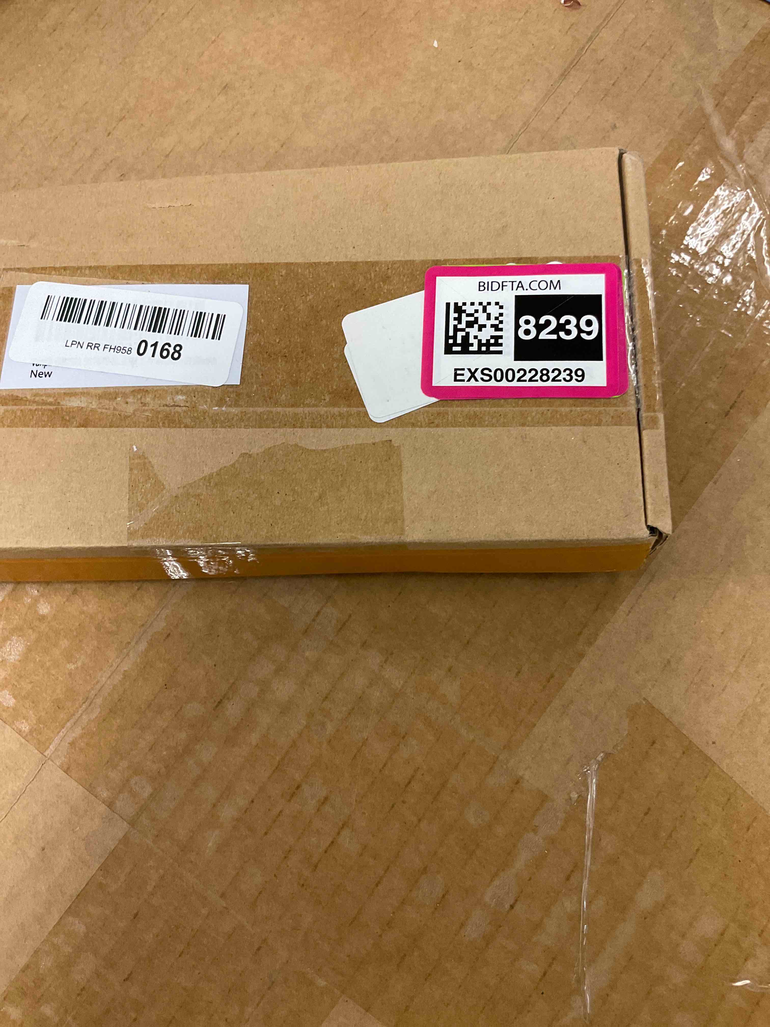 https://s3.amazonaws.com/lotting-images-prod/bidfta/EXS00228239_1687295004645.jpeg