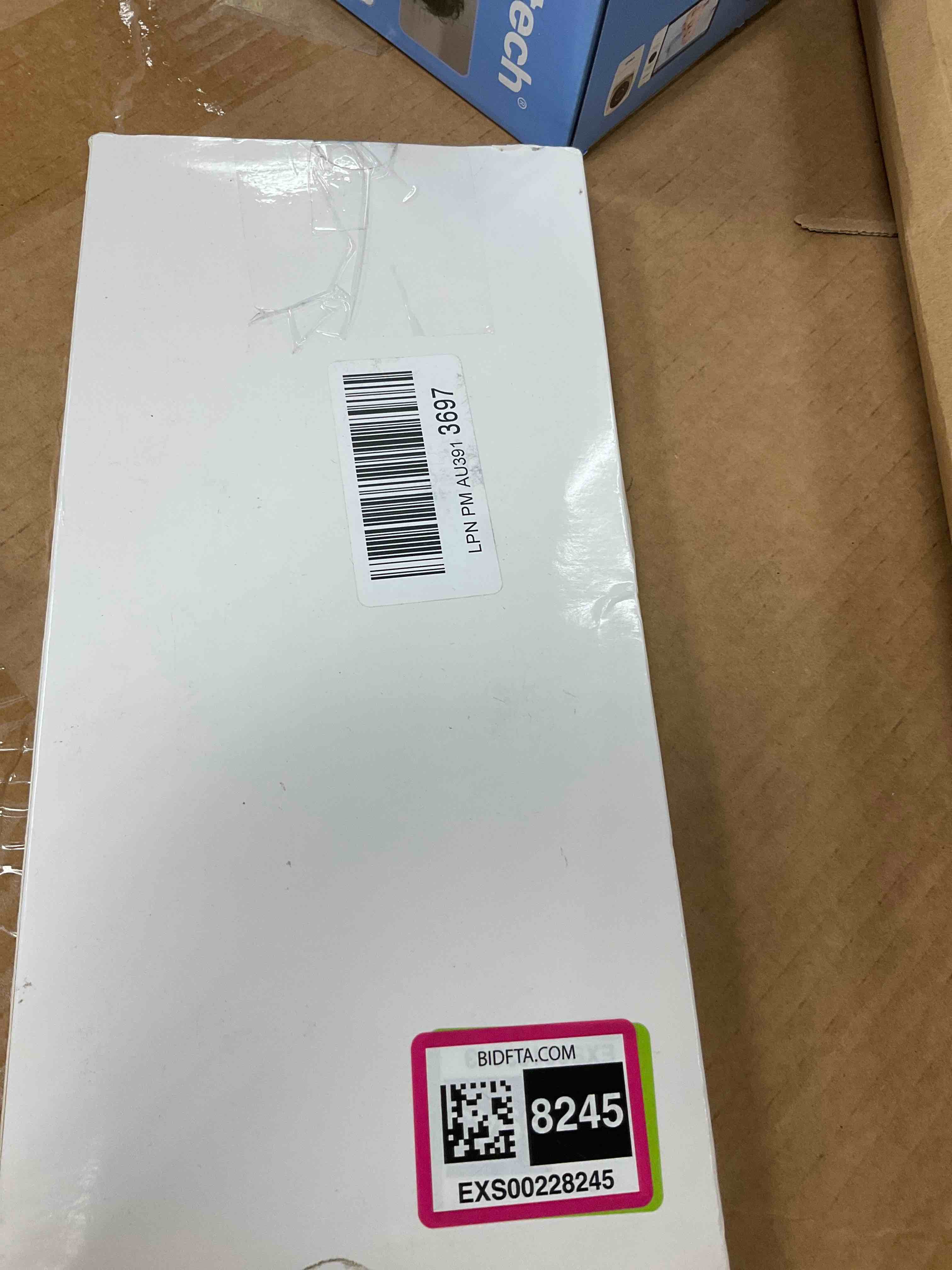 https://s3.amazonaws.com/lotting-images-prod/bidfta/EXS00228245_1687295431377.jpeg