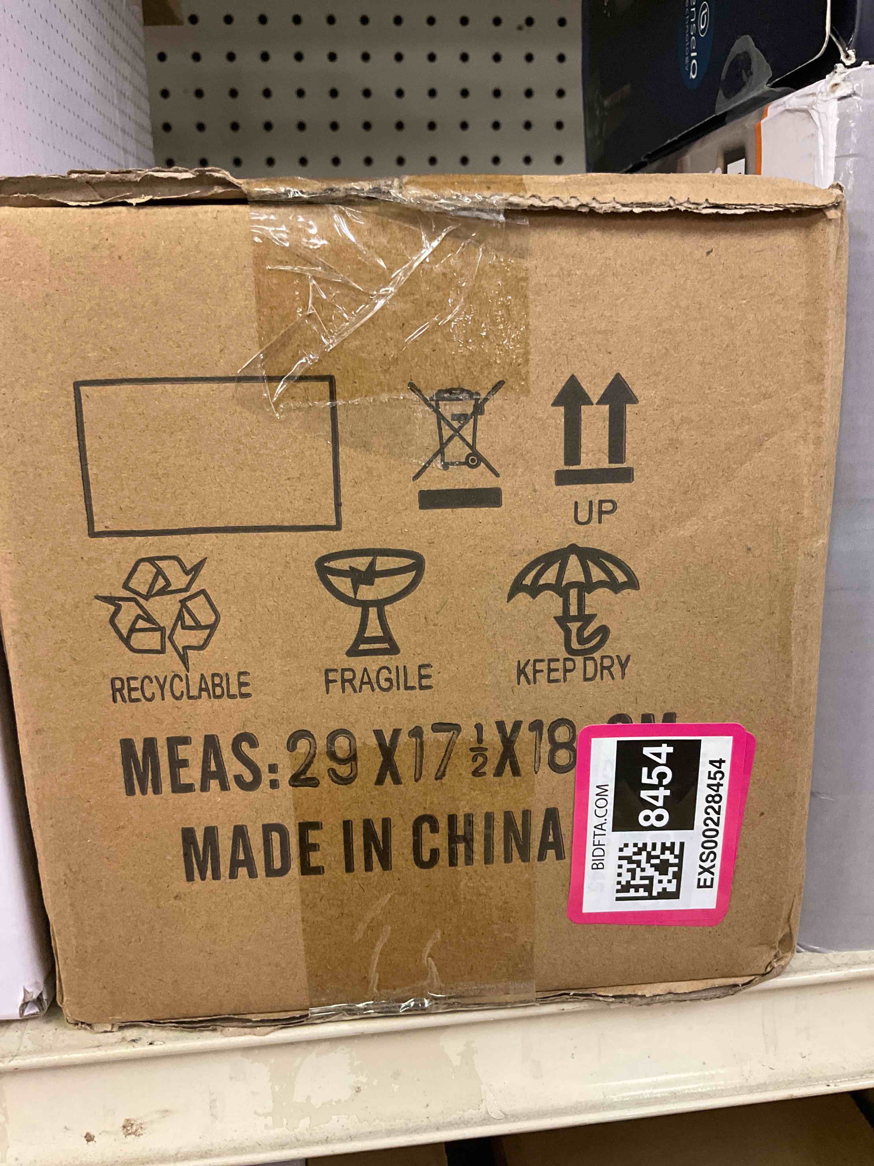 https://s3.amazonaws.com/lotting-images-prod/bidfta/EXS00228454_1687306534028.jpeg
