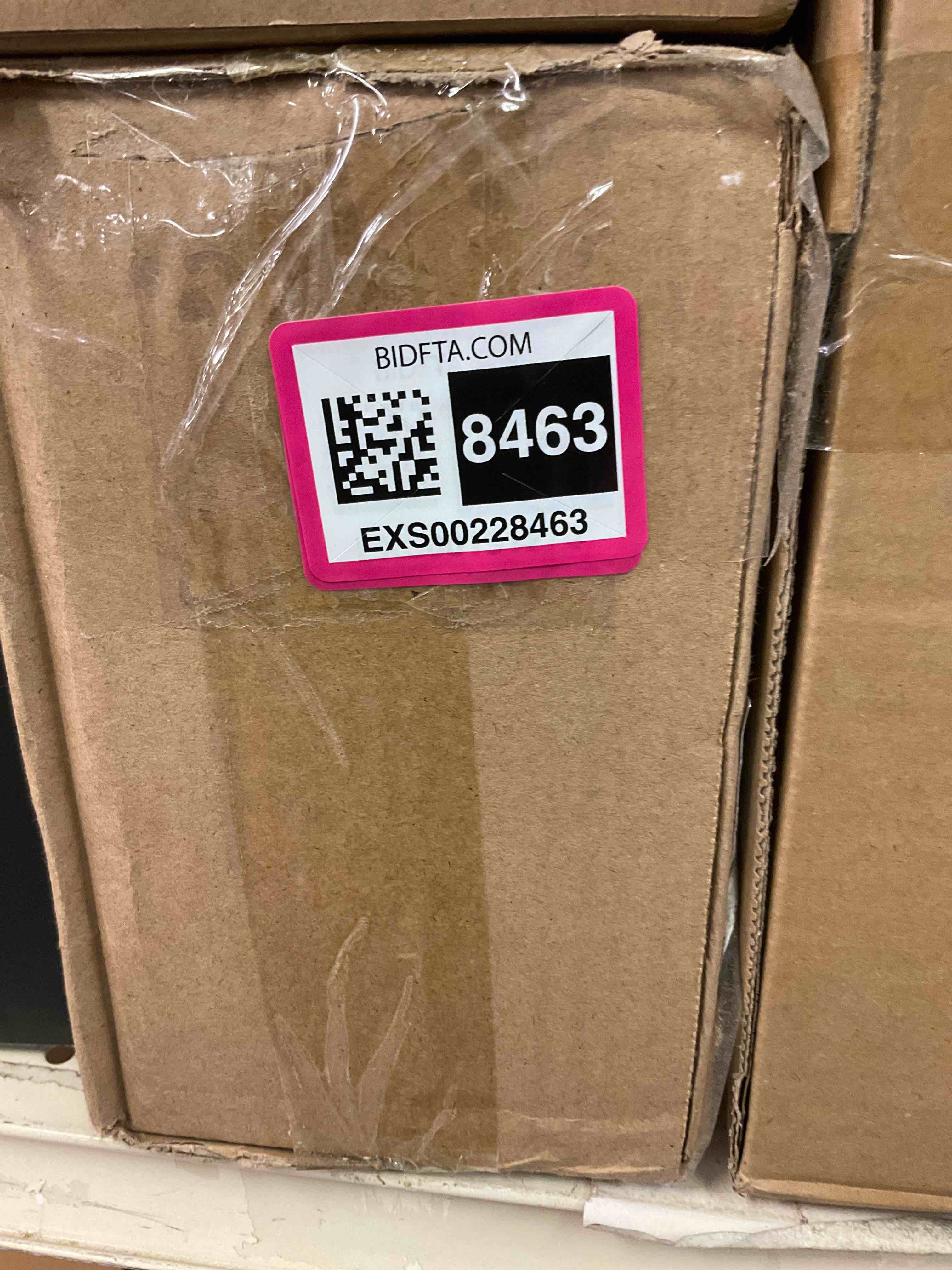 https://s3.amazonaws.com/lotting-images-prod/bidfta/EXS00228463_1687307089906.jpeg