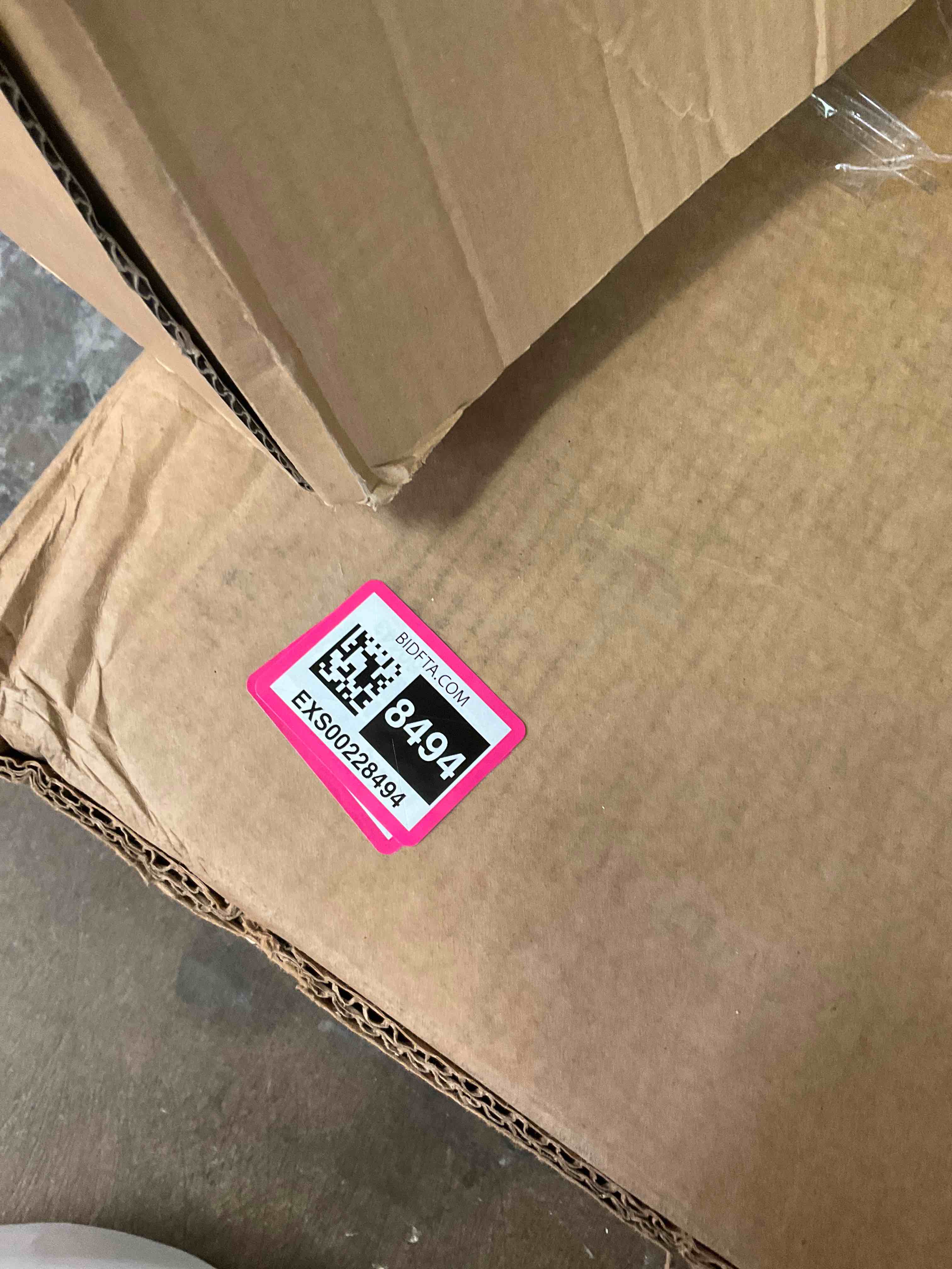 https://s3.amazonaws.com/lotting-images-prod/bidfta/EXS00228494_1687308619554.jpeg
