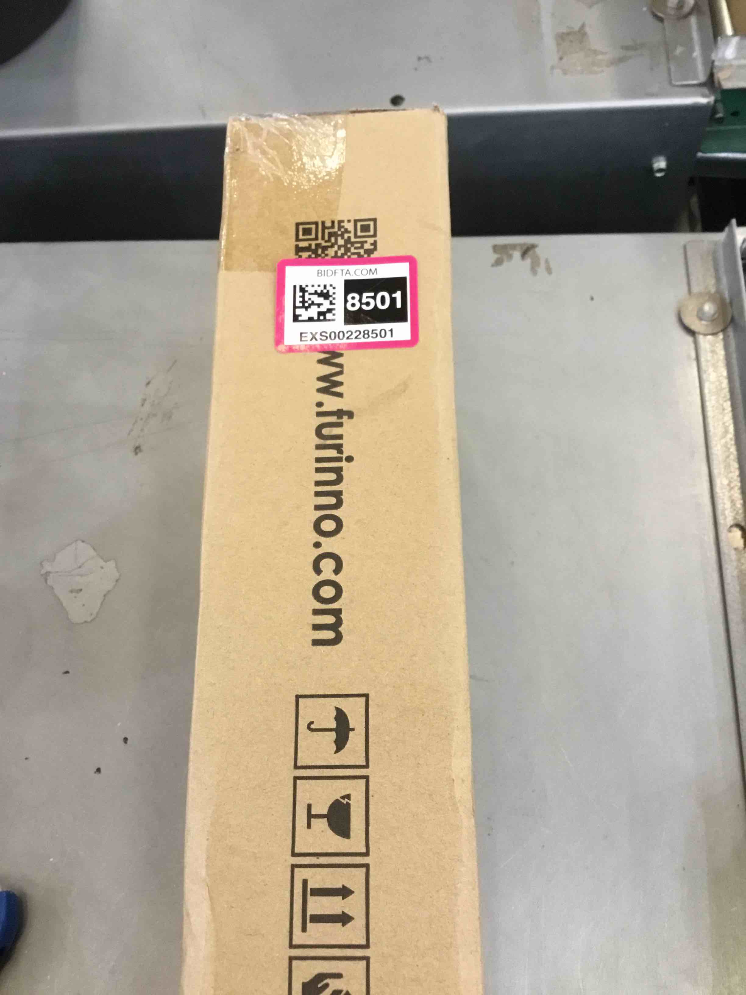 https://s3.amazonaws.com/lotting-images-prod/bidfta/EXS00228501_1685726987214.jpeg