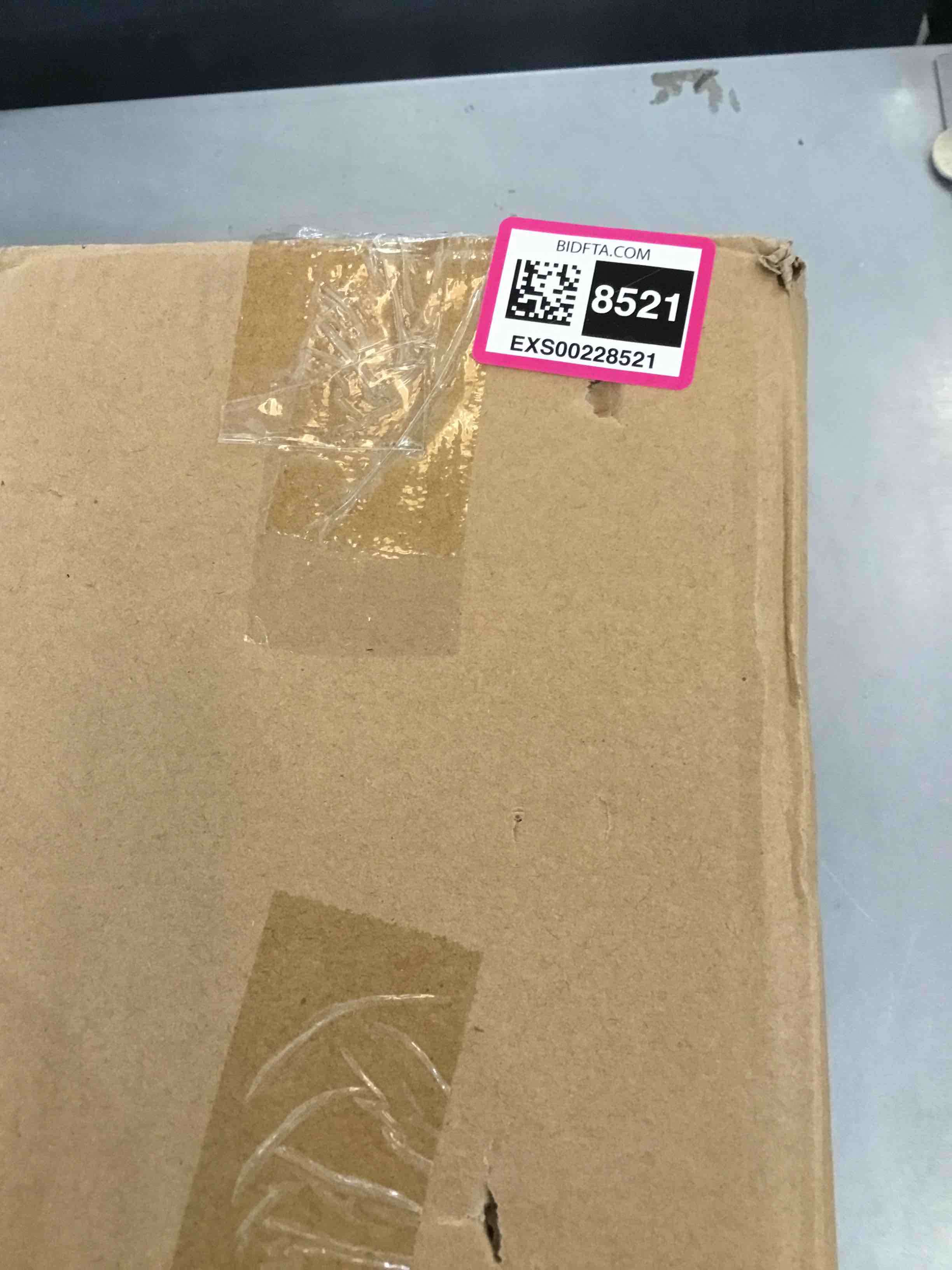 https://s3.amazonaws.com/lotting-images-prod/bidfta/EXS00228521_1685731066856.jpeg
