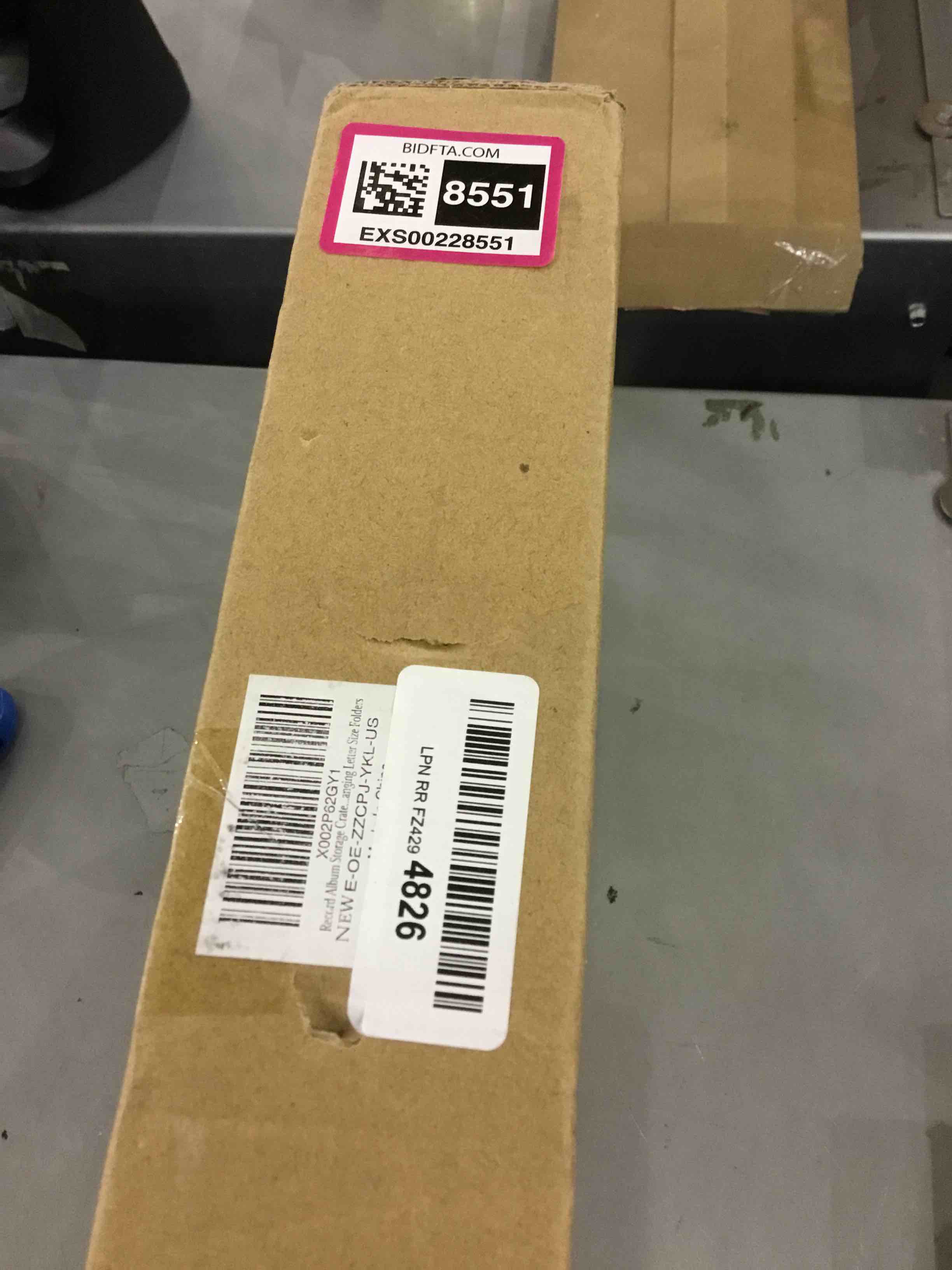 https://s3.amazonaws.com/lotting-images-prod/bidfta/EXS00228551_1685964116848.jpeg