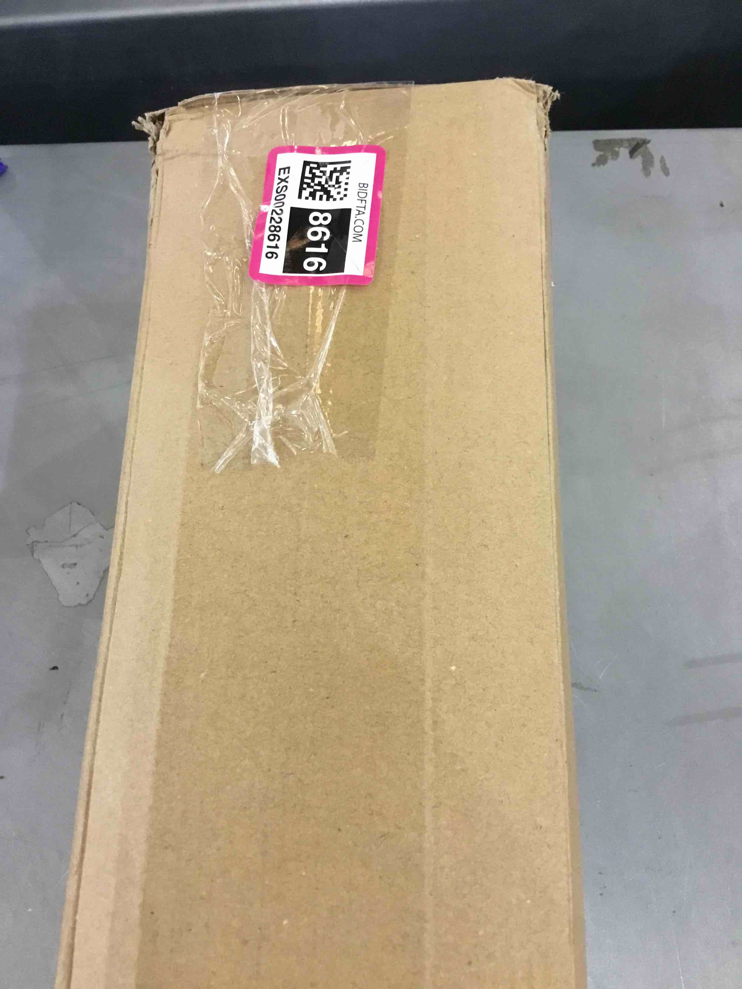 https://s3.amazonaws.com/lotting-images-prod/bidfta/EXS00228616_1685972427777.jpeg