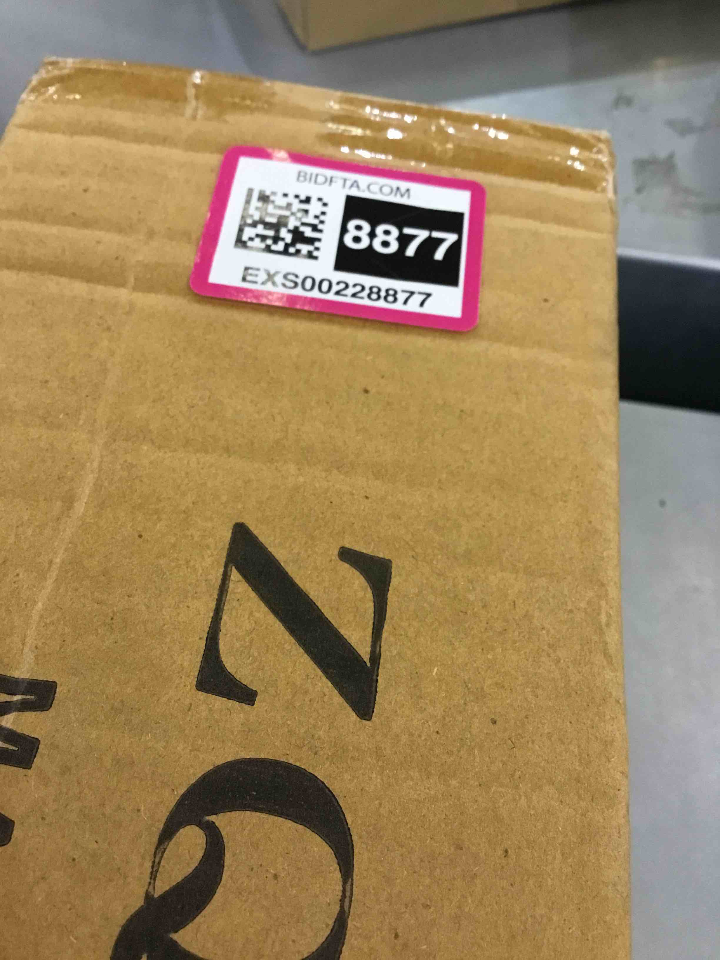 https://s3.amazonaws.com/lotting-images-prod/bidfta/EXS00228877_1686156121359.jpeg