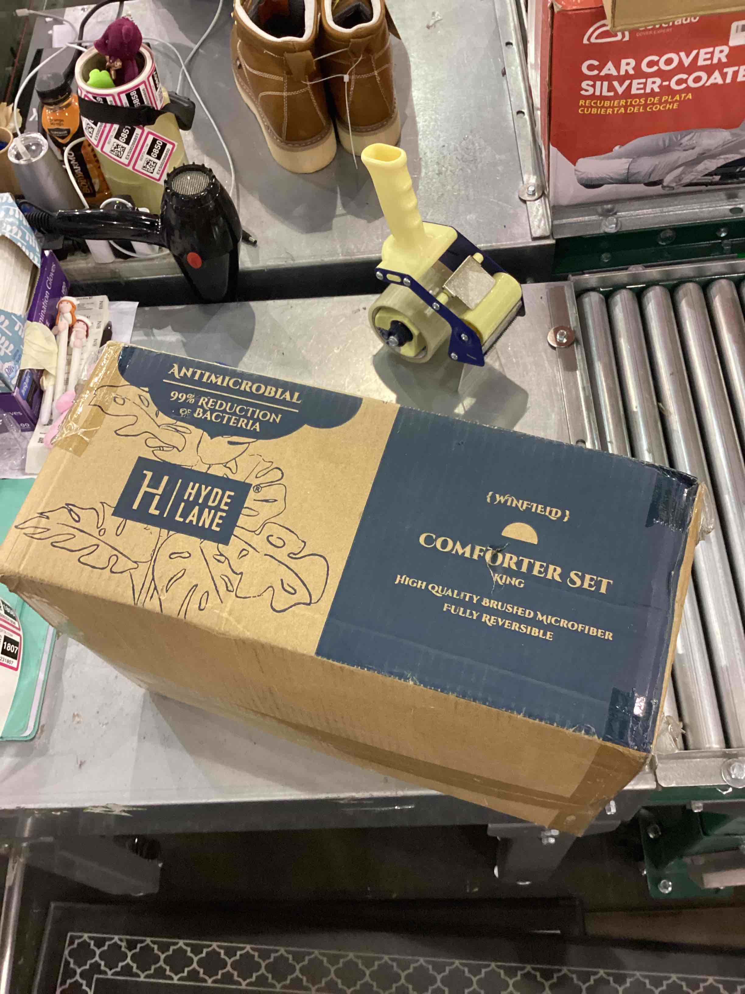 Cotton Farmhouse Comforter Set, King Size Bedding Sets, Dual-Sided Neutral Modern Design, with Boho Style Clipped Jacquard Stripes 3-Pieces /W Matching Pillow Shams (104x90 inches, White/Charcoal)