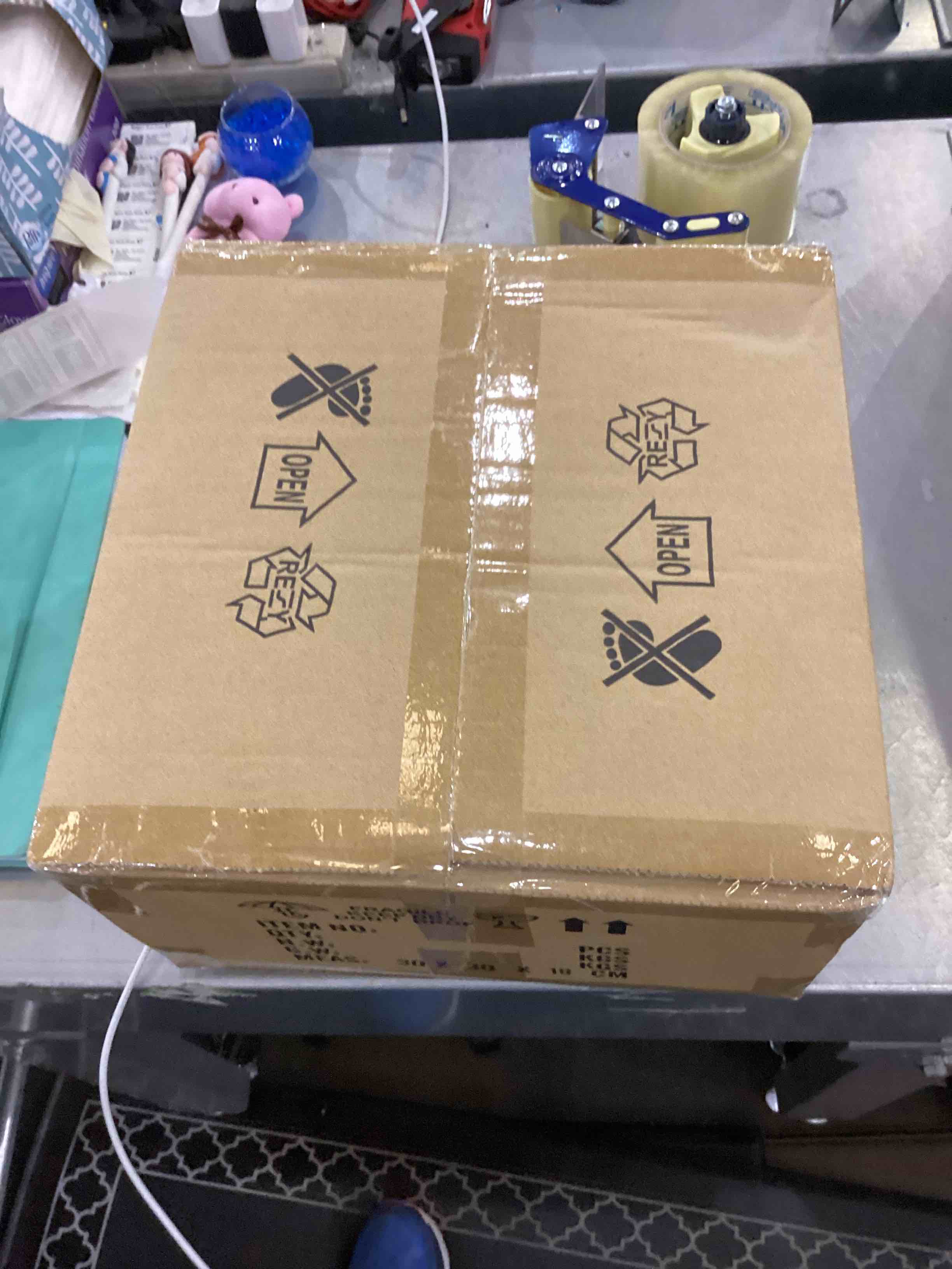 https://s3.amazonaws.com/lotting-images-prod/bidfta/EXS00231891_1684341814709.jpeg