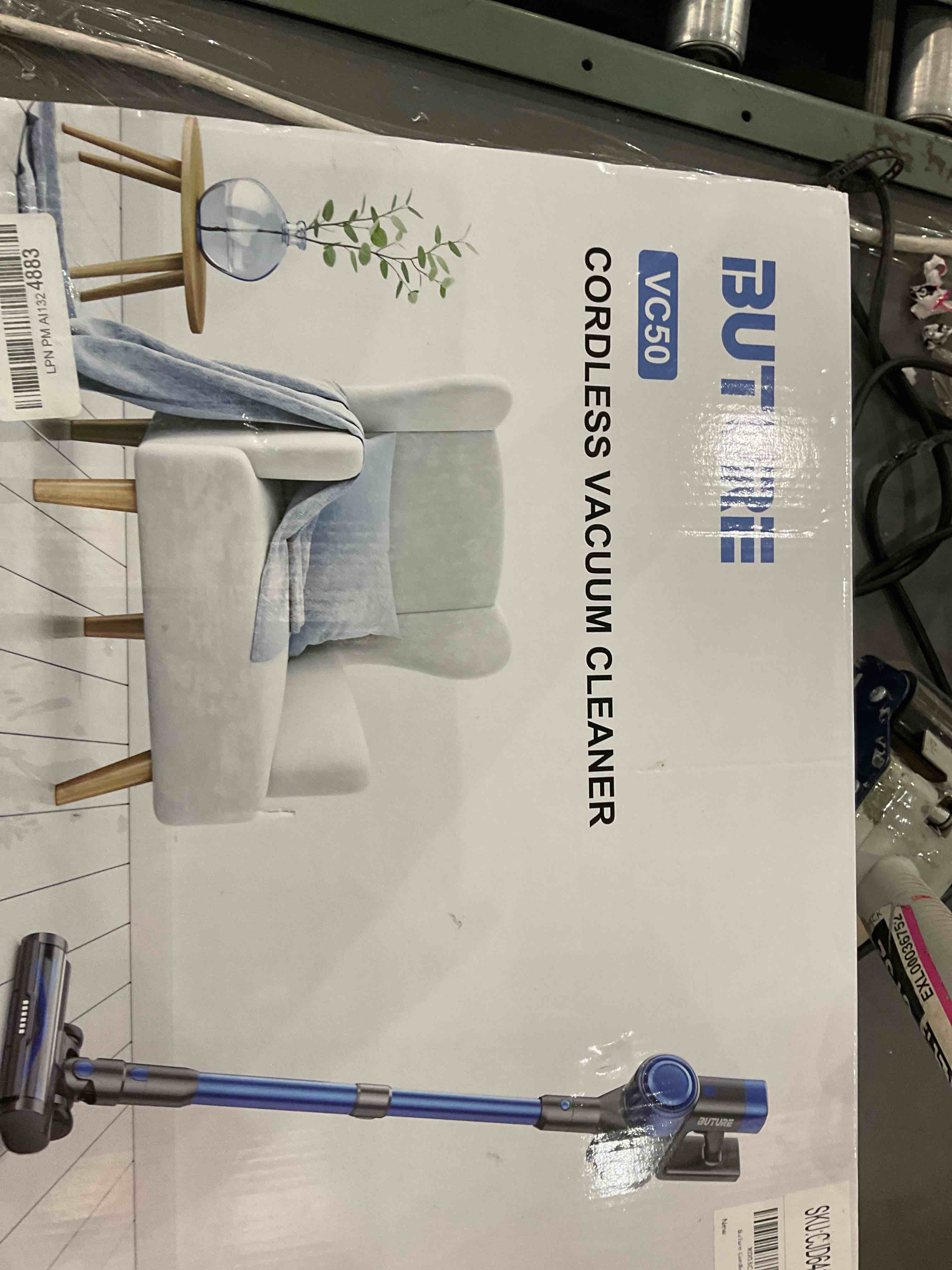 https://s3.amazonaws.com/lotting-images-prod/bidfta/EXS00232207_1684842251080.jpeg