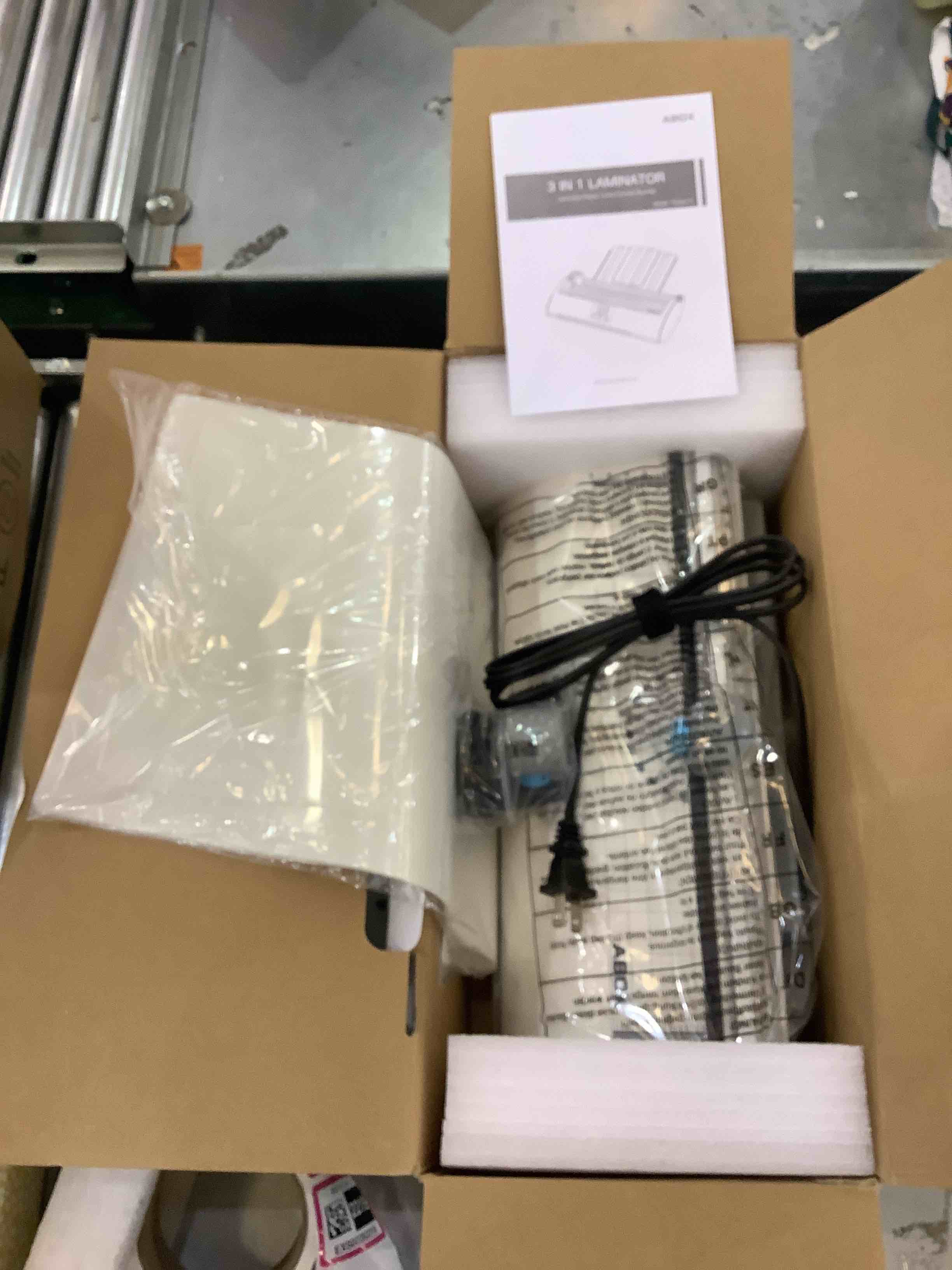 https://s3.amazonaws.com/lotting-images-prod/bidfta/EXS00232432_1684338949068.jpeg