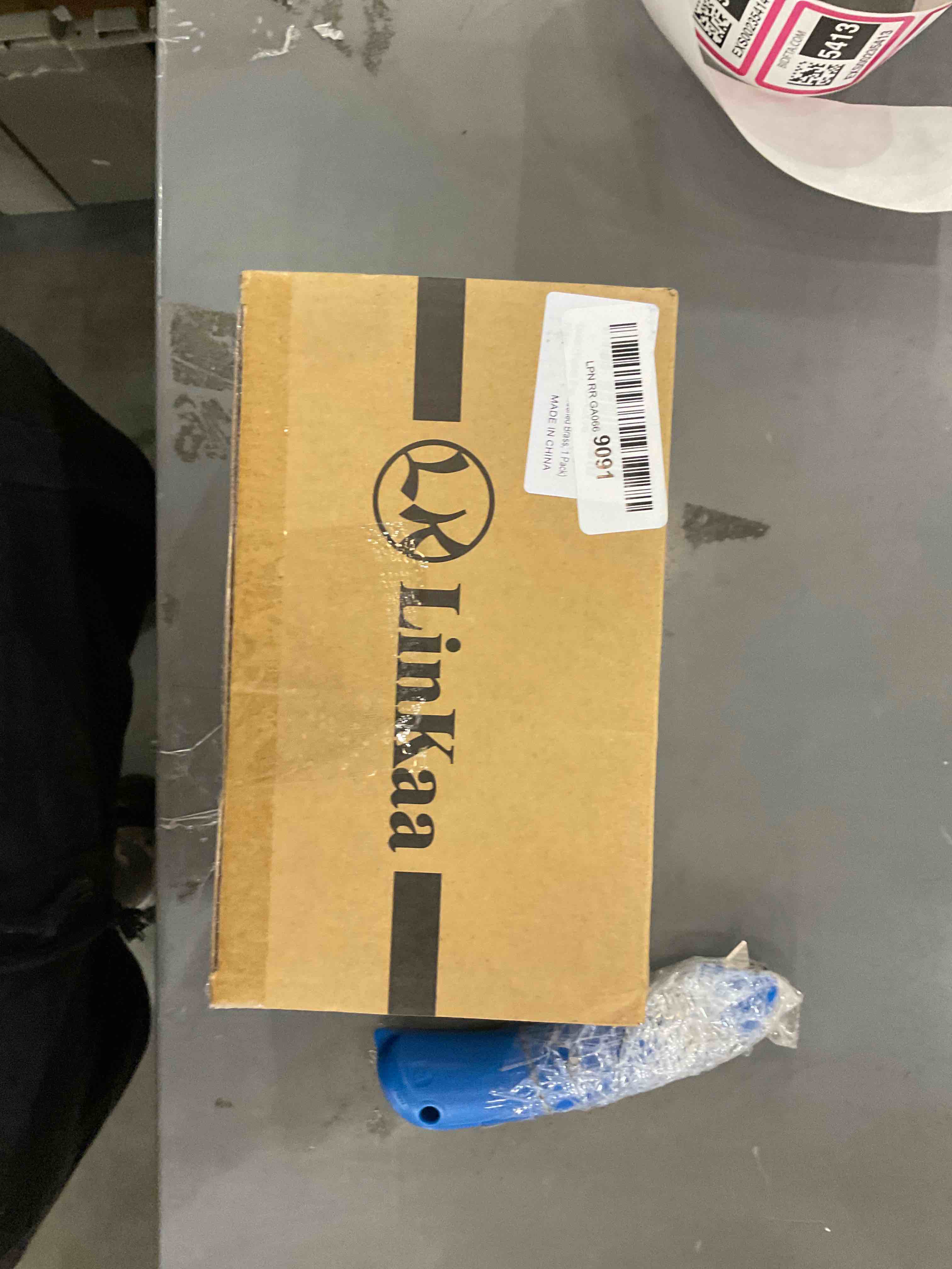https://s3.amazonaws.com/lotting-images-prod/bidfta/EXS00235409_1684335788032.jpeg