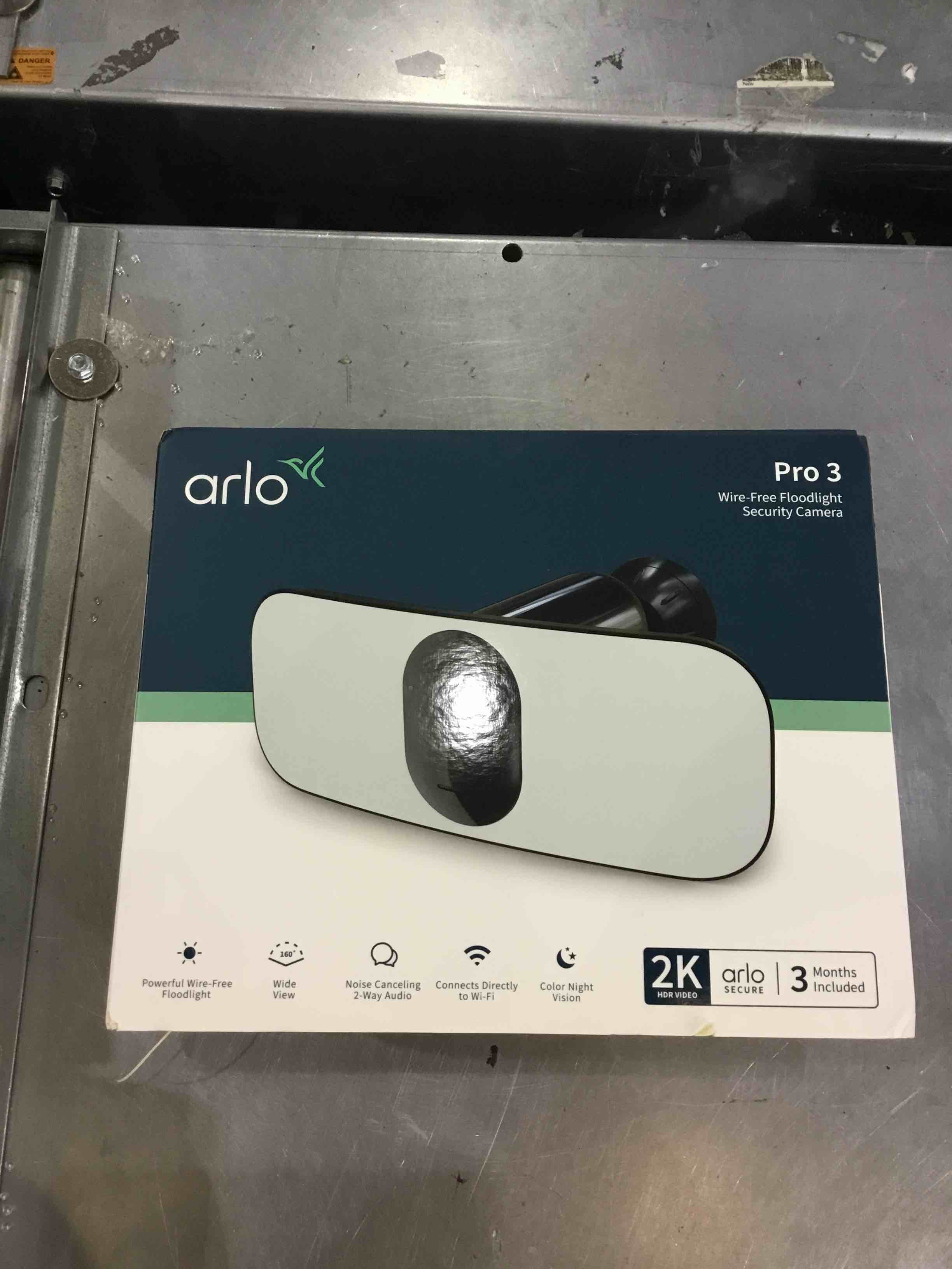 https://s3.amazonaws.com/lotting-images-prod/bidfta/EXS00235616_1683812606387.jpeg