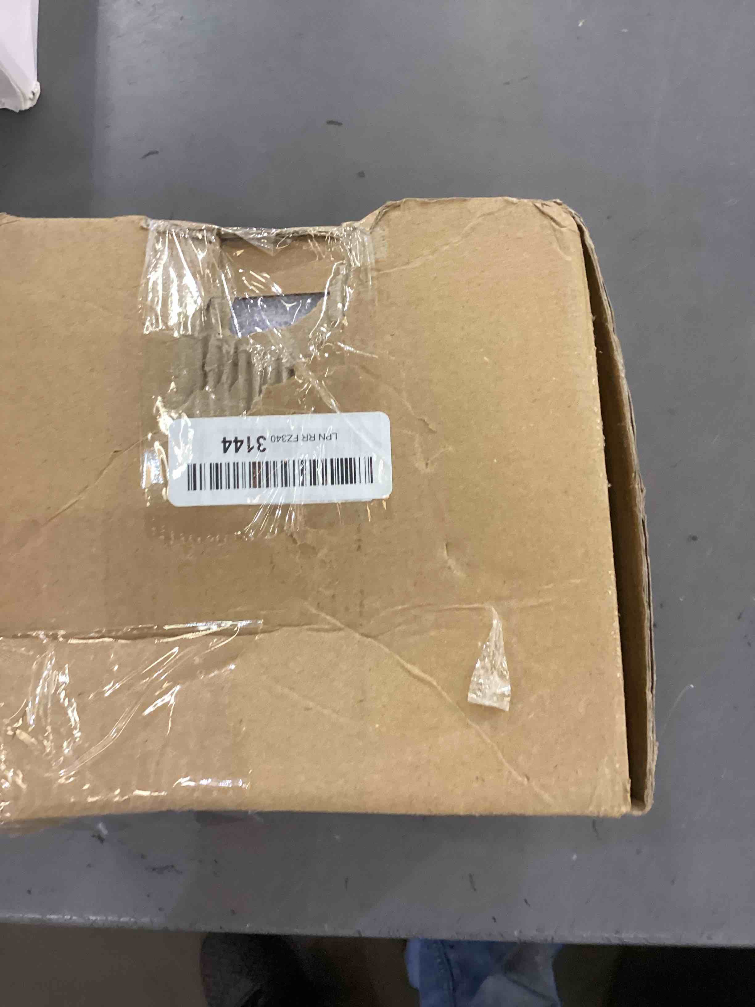 https://s3.amazonaws.com/lotting-images-prod/bidfta/EXS00238240_1684517455577.jpeg