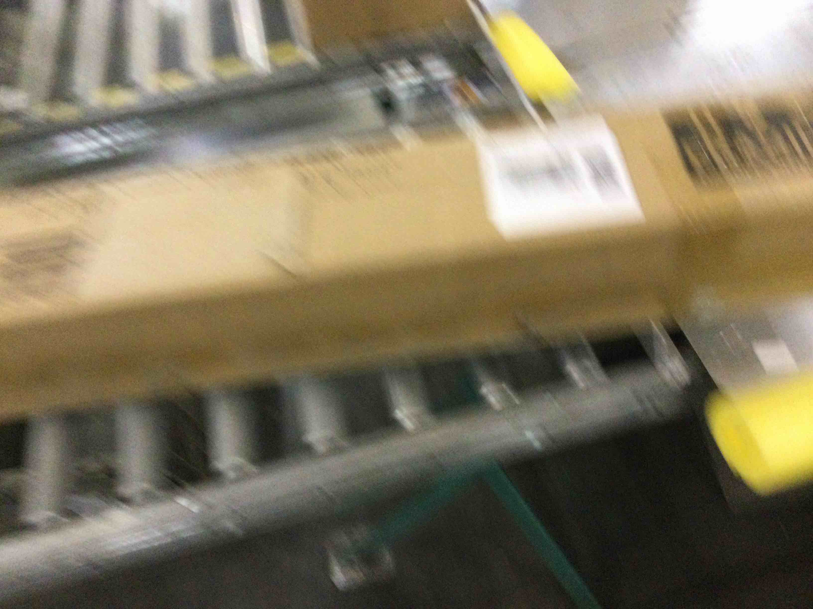 https://s3.amazonaws.com/lotting-images-prod/bidfta/EXS00238365_1685455966076.jpeg