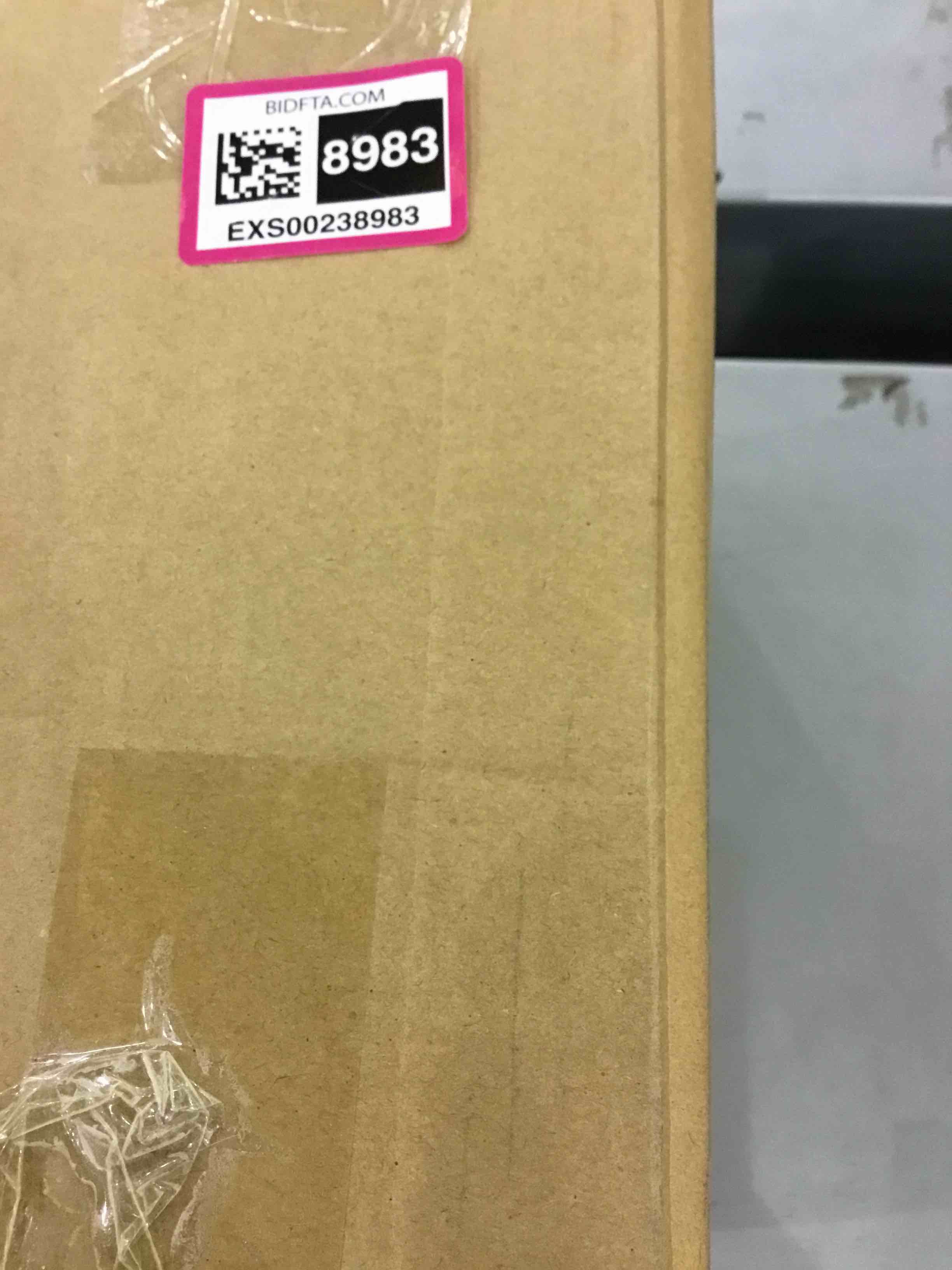 https://s3.amazonaws.com/lotting-images-prod/bidfta/EXS00238983_1683913659635.jpeg