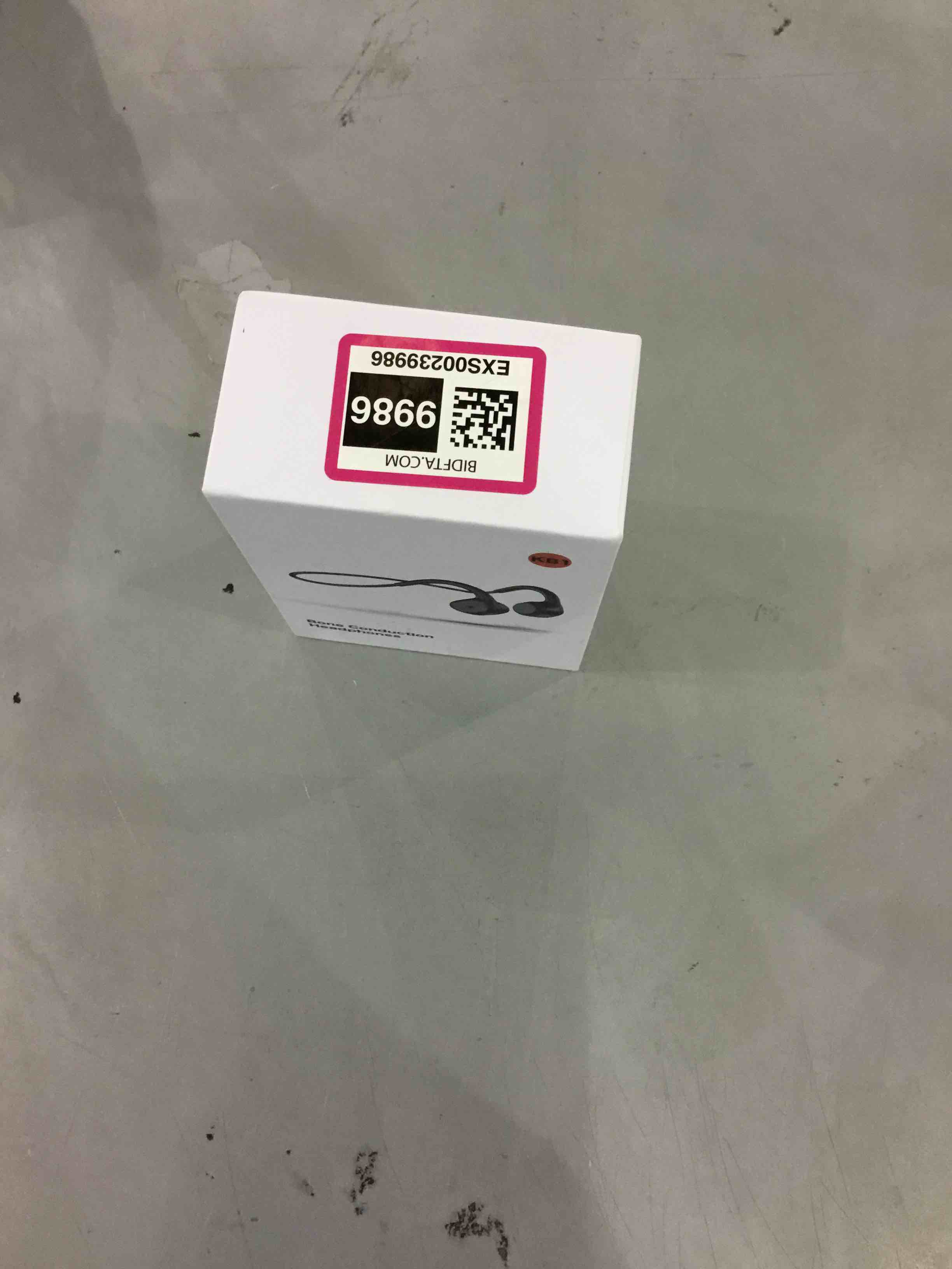 https://s3.amazonaws.com/lotting-images-prod/bidfta/EXS00239986_1684416733451.jpeg