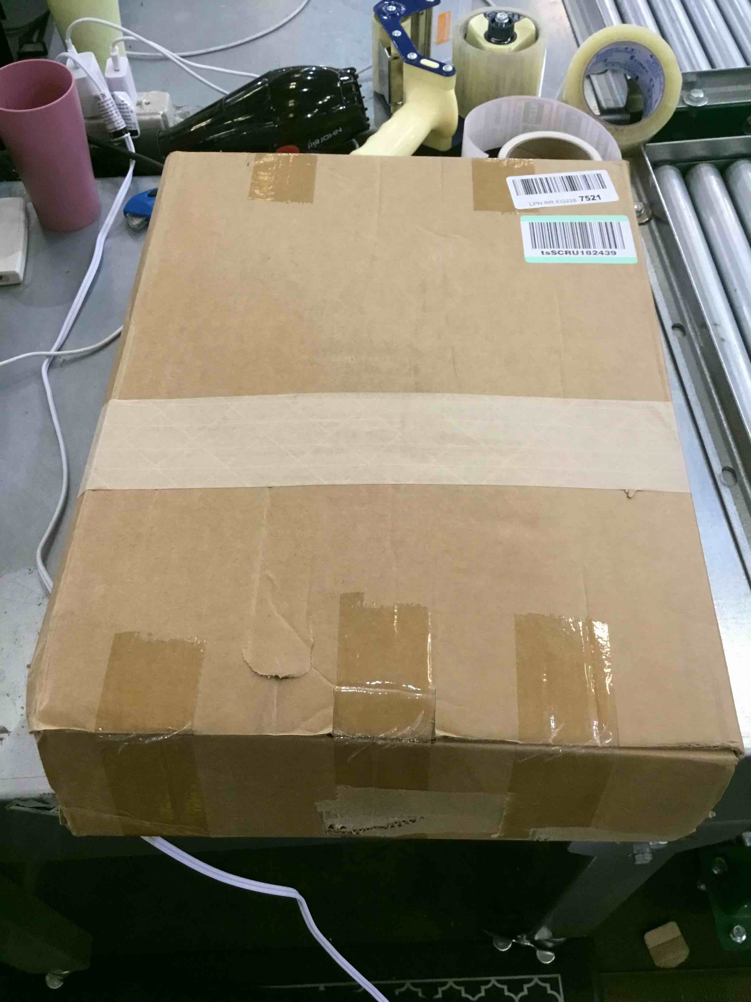 https://s3.amazonaws.com/lotting-images-prod/bidfta/EXS00240275_1685547912354.jpeg
