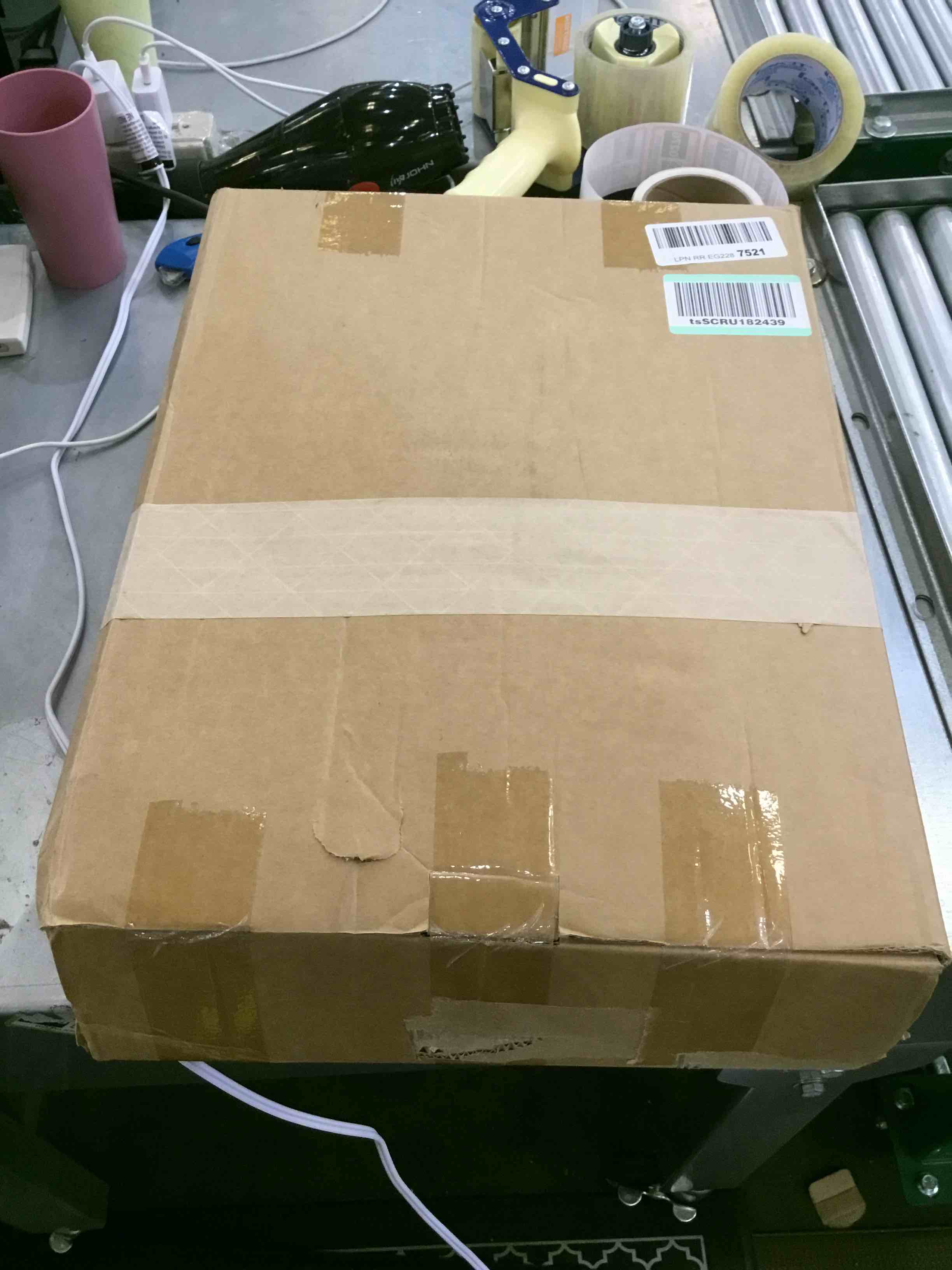 https://s3.amazonaws.com/lotting-images-prod/bidfta/EXS00240275_1685547913277.jpeg