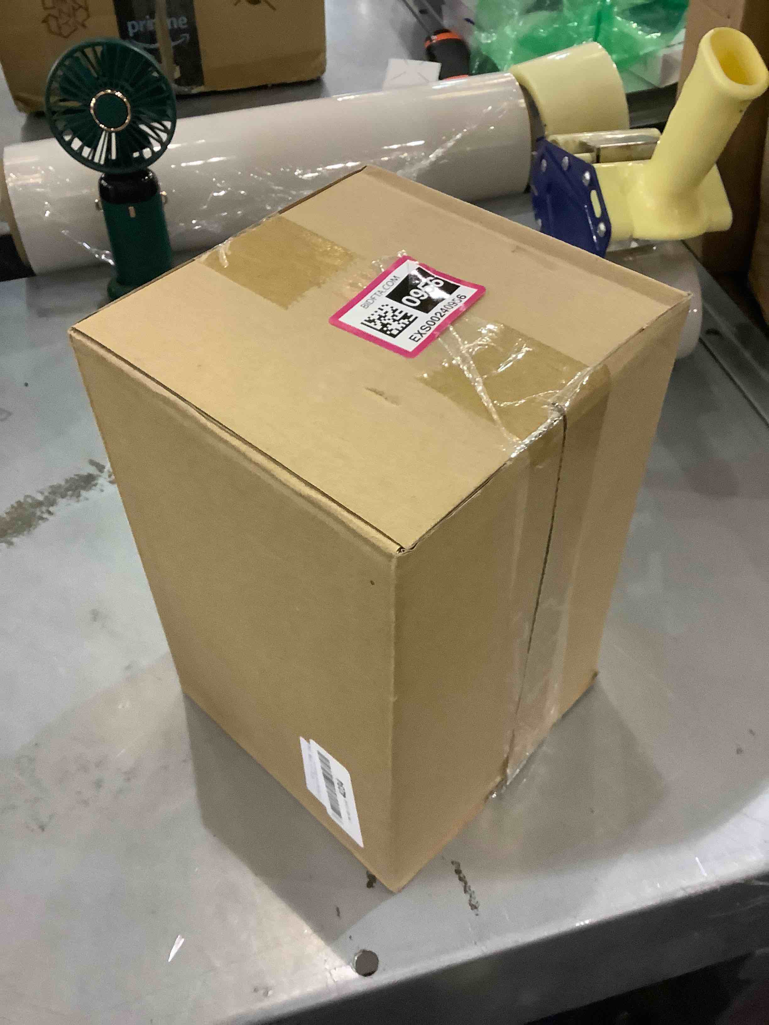 https://s3.amazonaws.com/lotting-images-prod/bidfta/EXS00240956_1685968357875.jpeg
