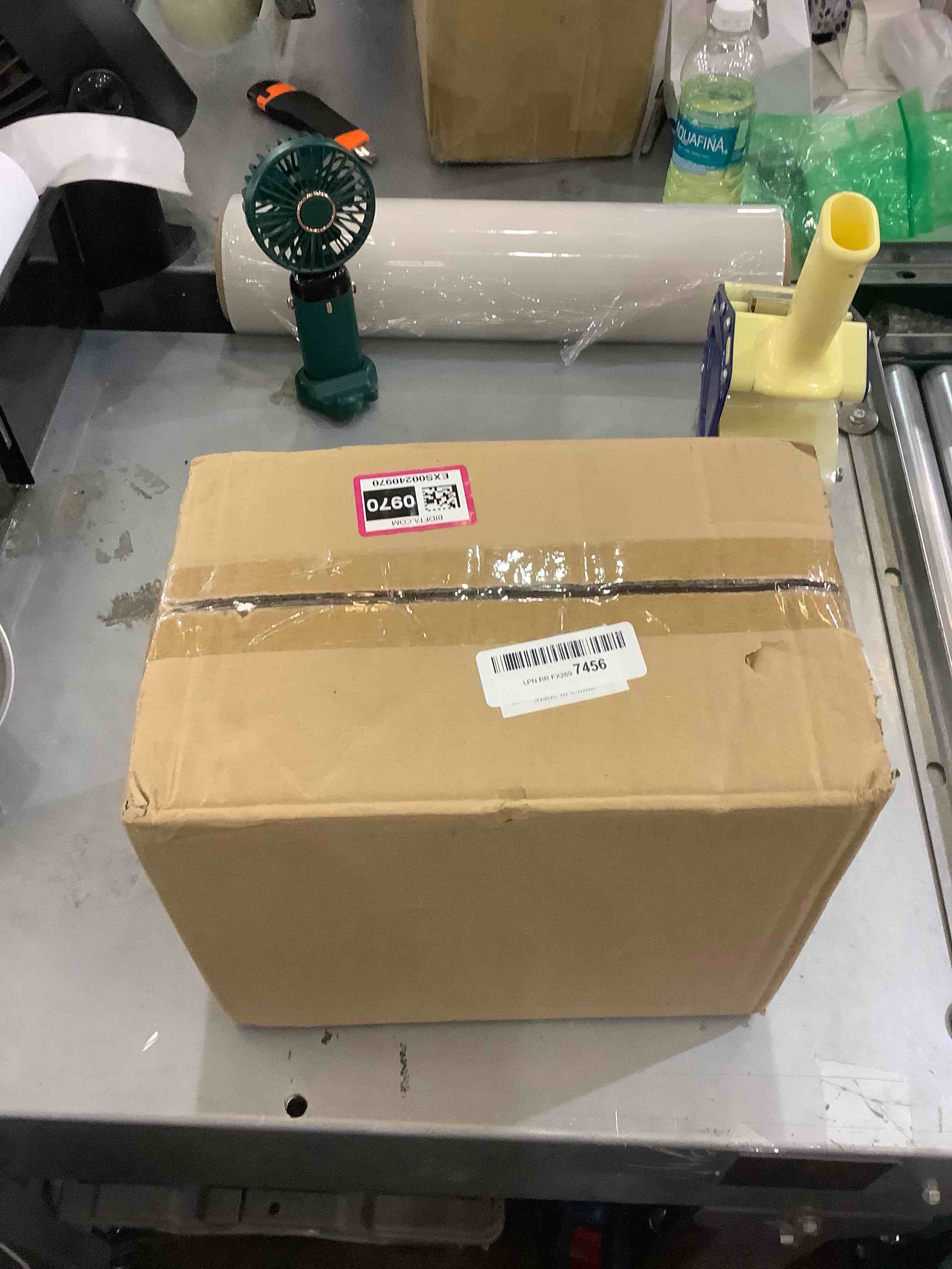 https://s3.amazonaws.com/lotting-images-prod/bidfta/EXS00240970_1685971595032.jpeg