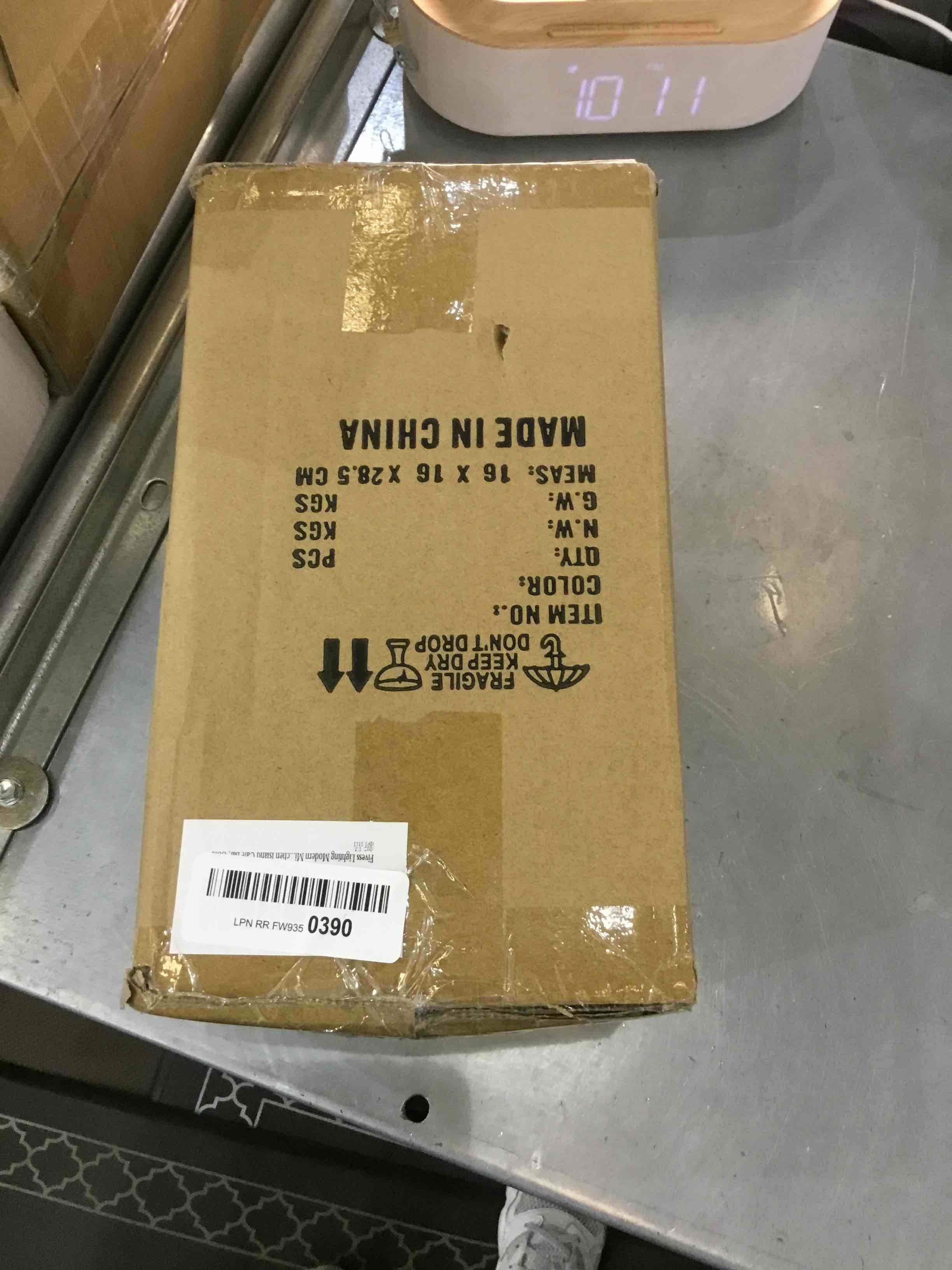 https://s3.amazonaws.com/lotting-images-prod/bidfta/EXS00240979_1685971713149.jpeg
