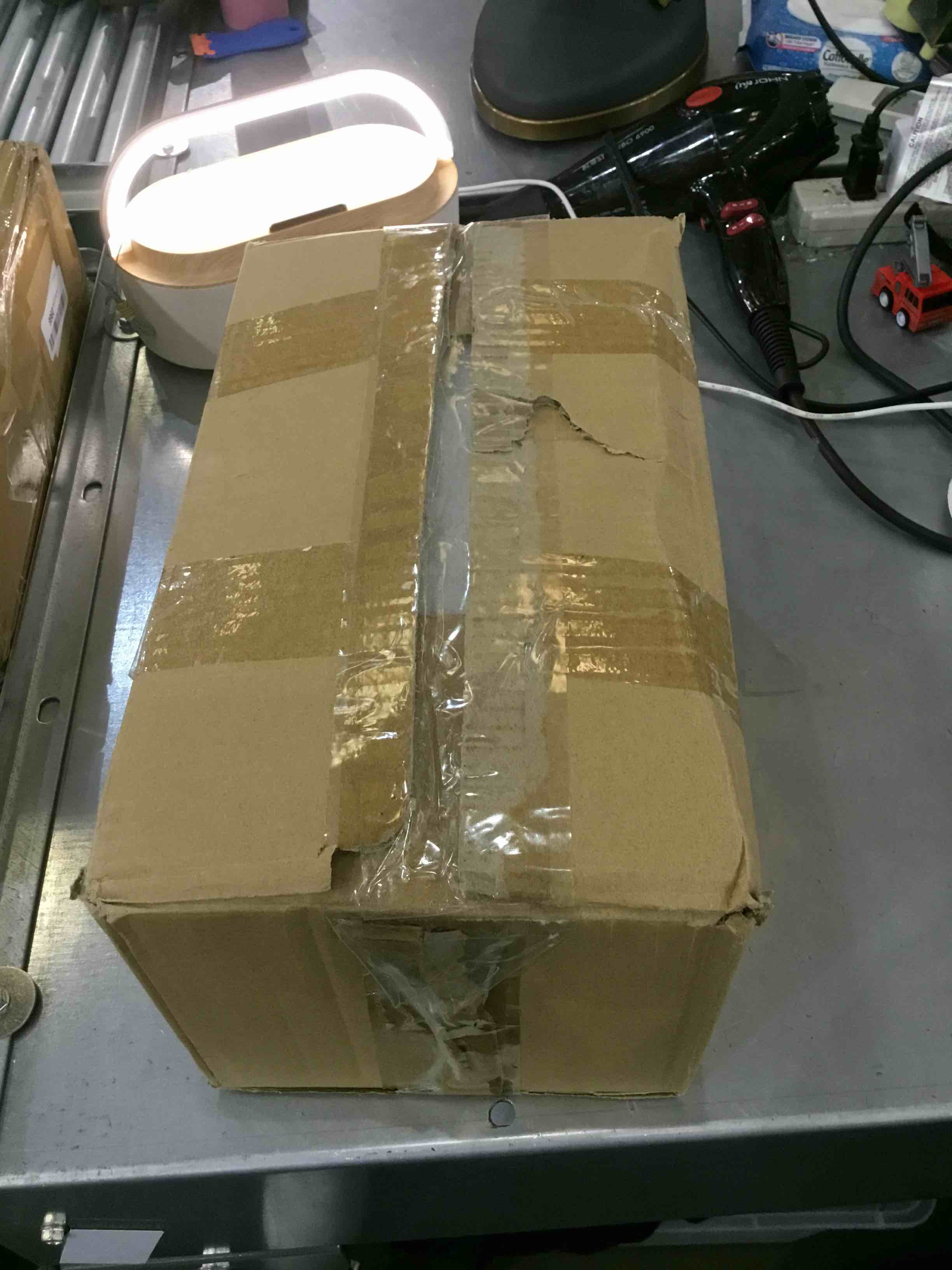 https://s3.amazonaws.com/lotting-images-prod/bidfta/EXS00240983_1685972295002.jpeg