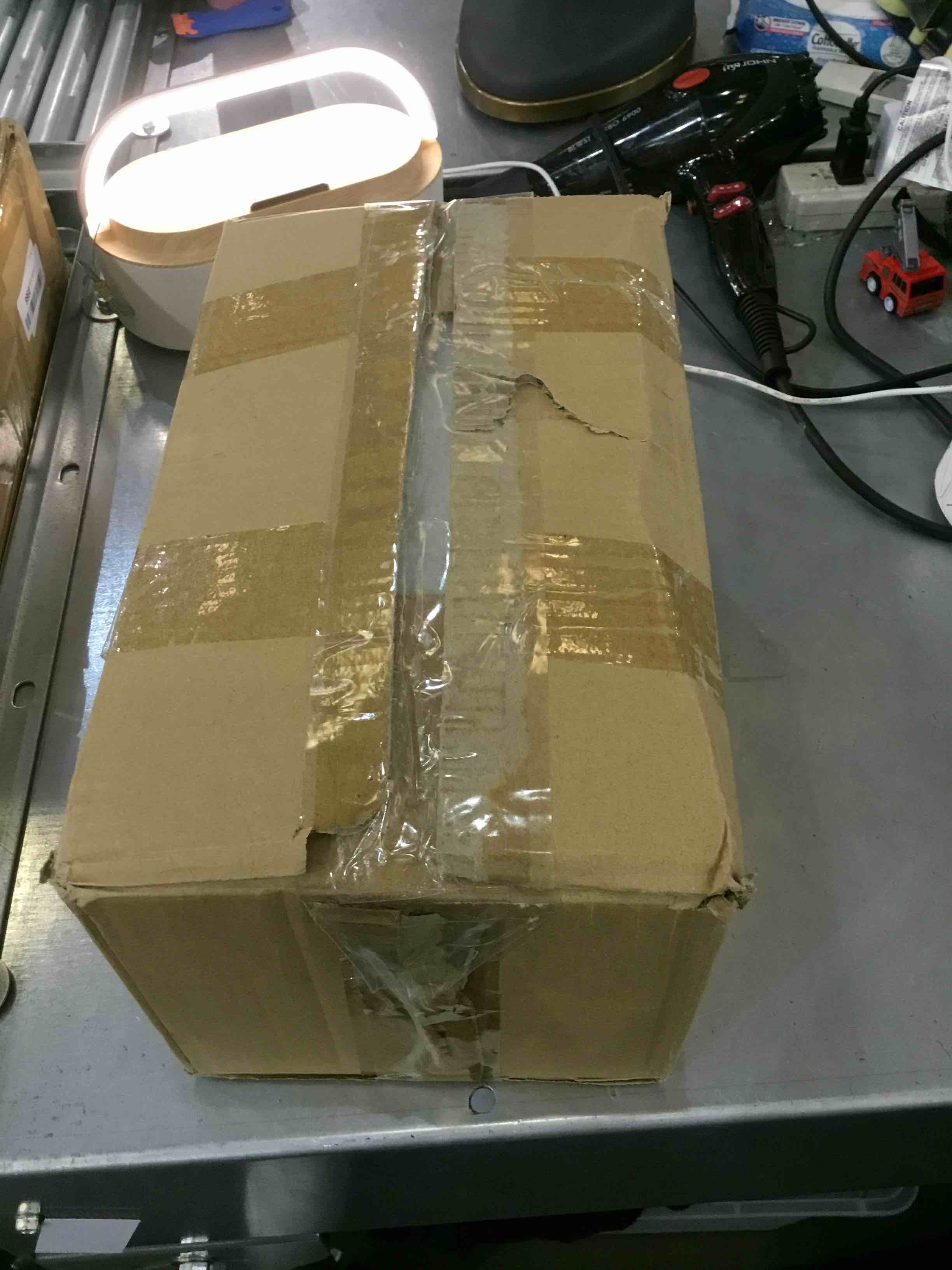 https://s3.amazonaws.com/lotting-images-prod/bidfta/EXS00240983_1685972296308.jpeg