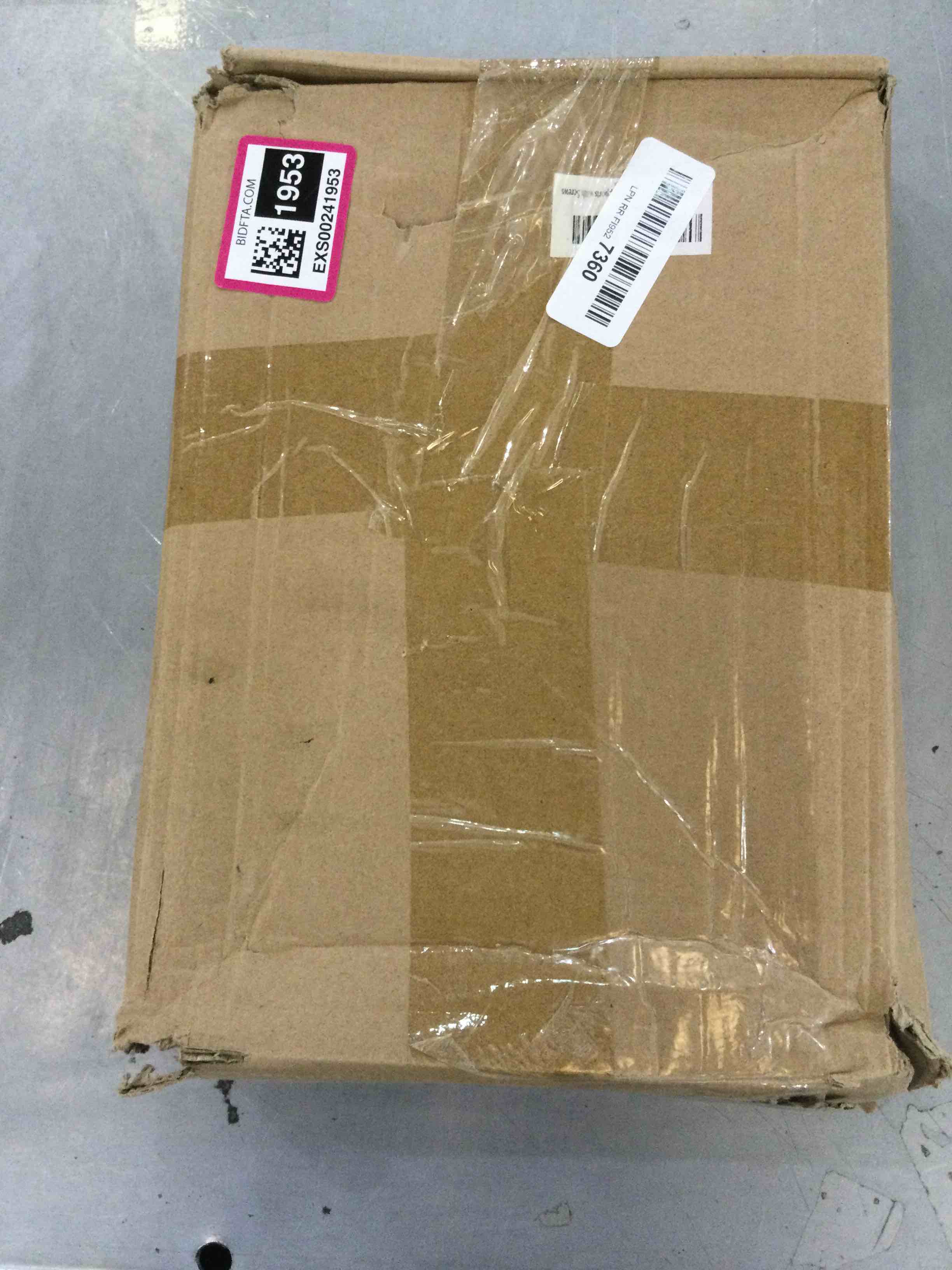 https://s3.amazonaws.com/lotting-images-prod/bidfta/EXS00241953_1685714835548.jpeg