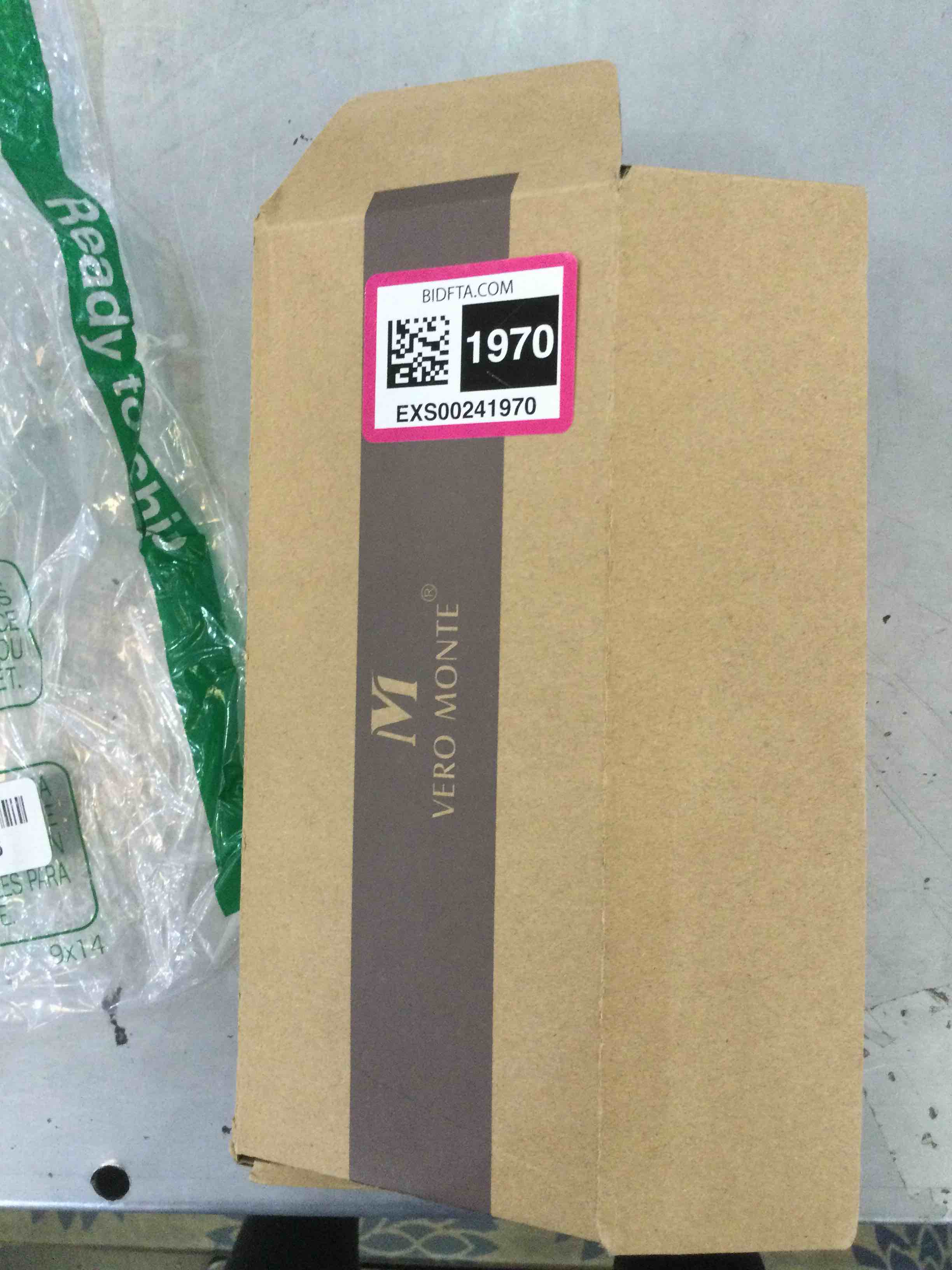 https://s3.amazonaws.com/lotting-images-prod/bidfta/EXS00241970_1685720229149.jpeg