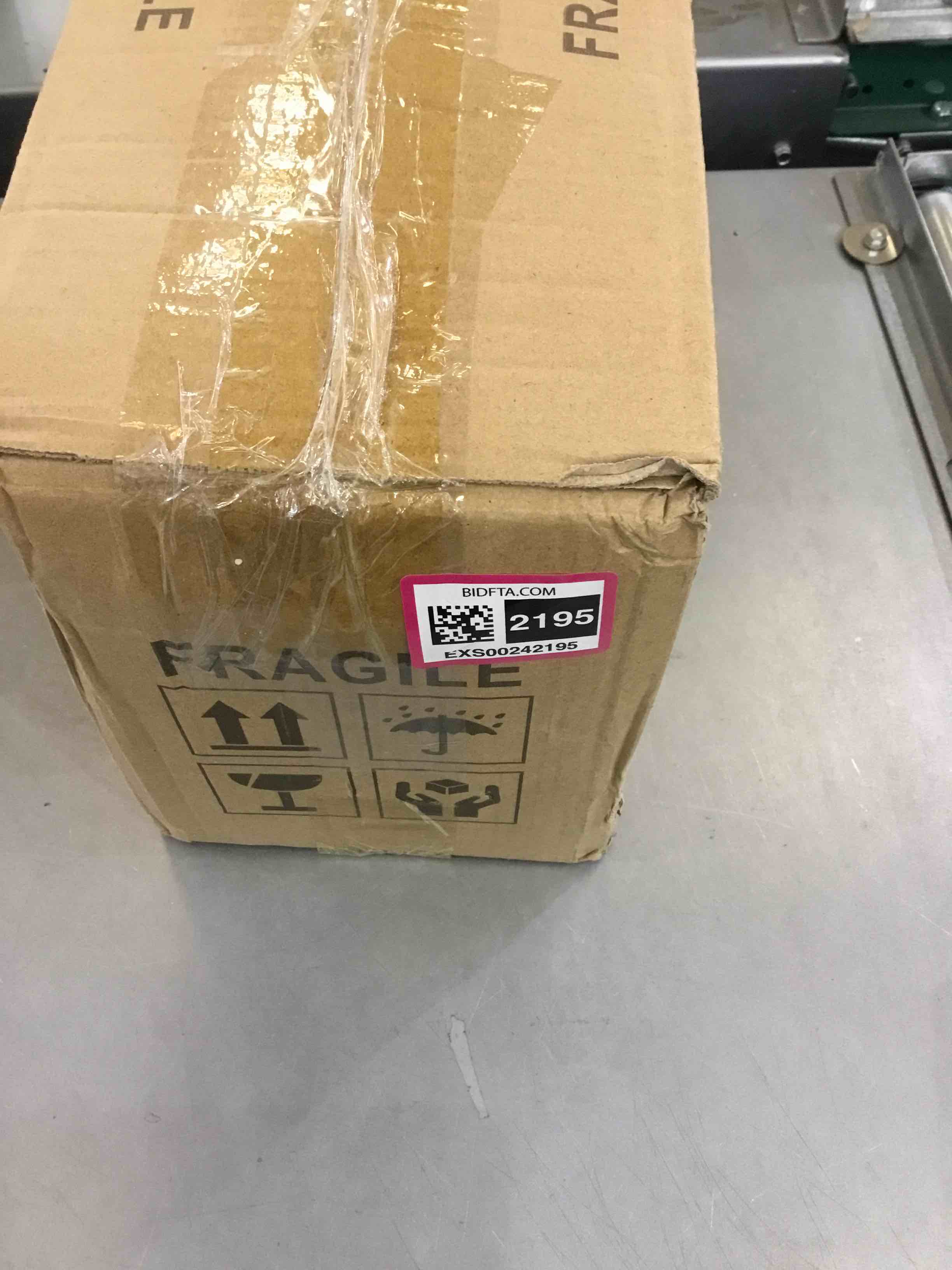 https://s3.amazonaws.com/lotting-images-prod/bidfta/EXS00242195_1685633382216.jpeg