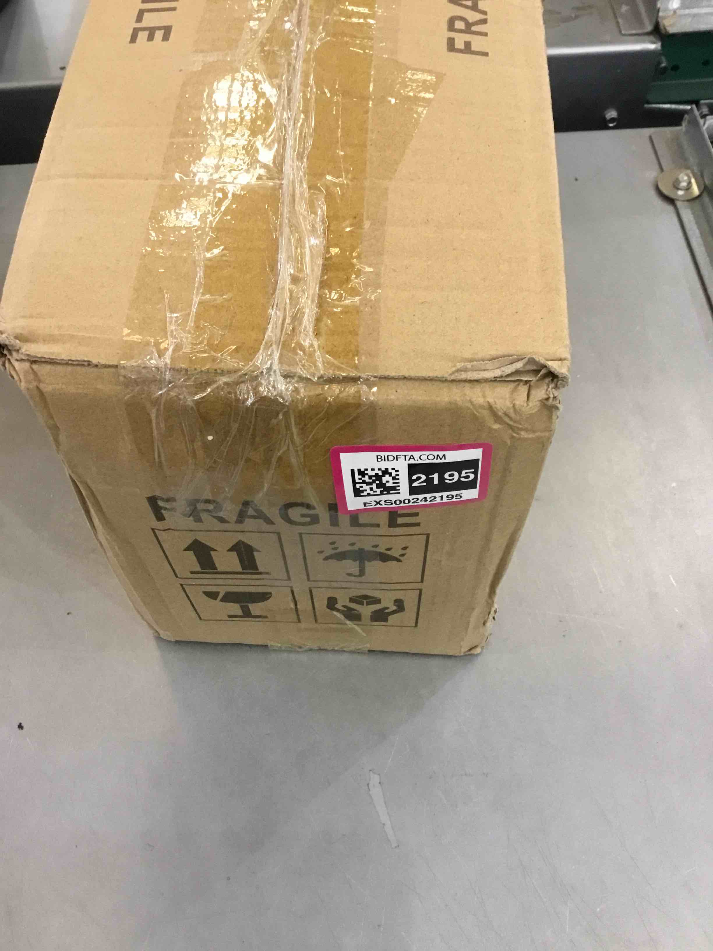 https://s3.amazonaws.com/lotting-images-prod/bidfta/EXS00242195_1685633383631.jpeg