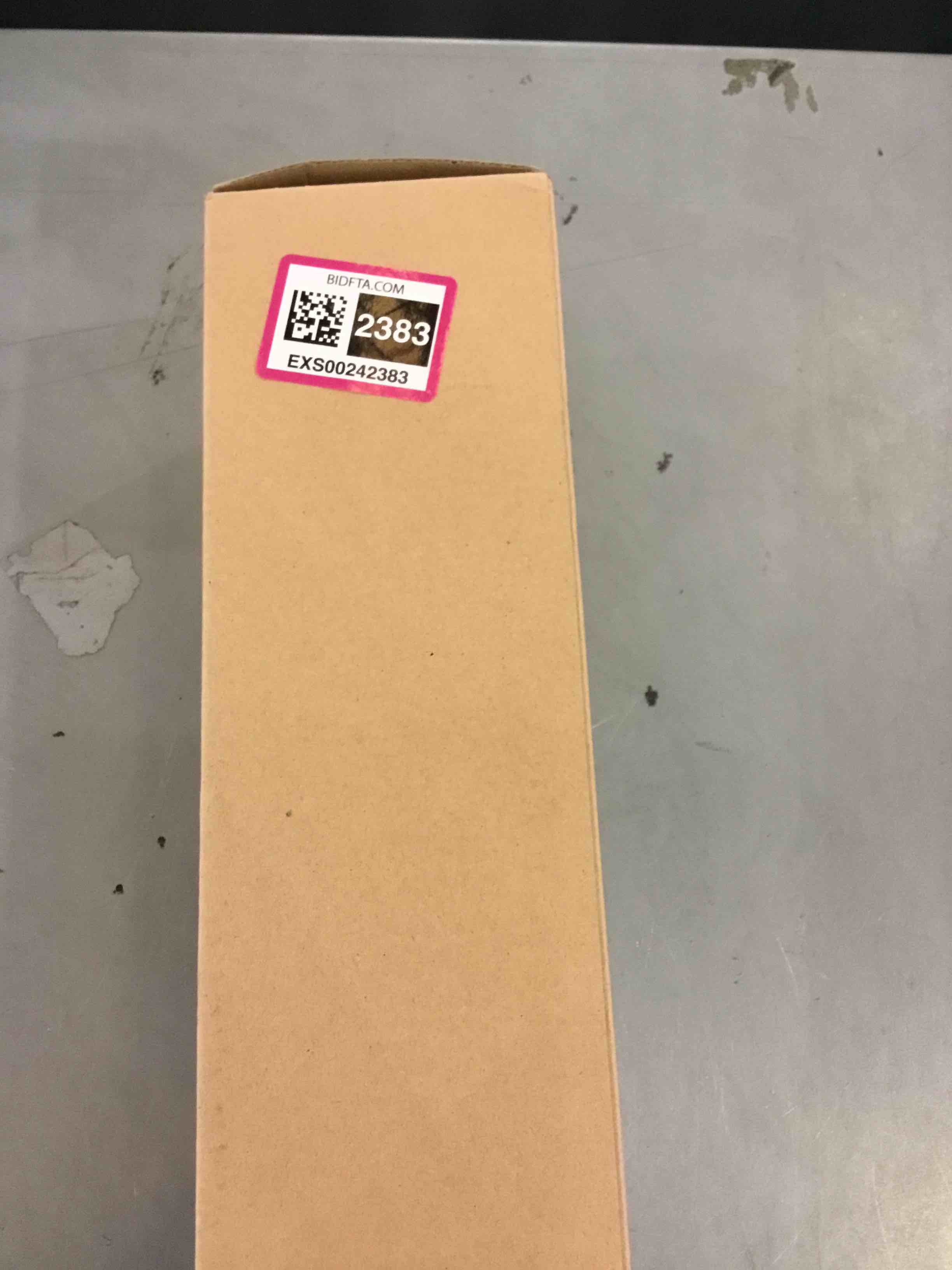 https://s3.amazonaws.com/lotting-images-prod/bidfta/EXS00242383_1685712656070.jpeg