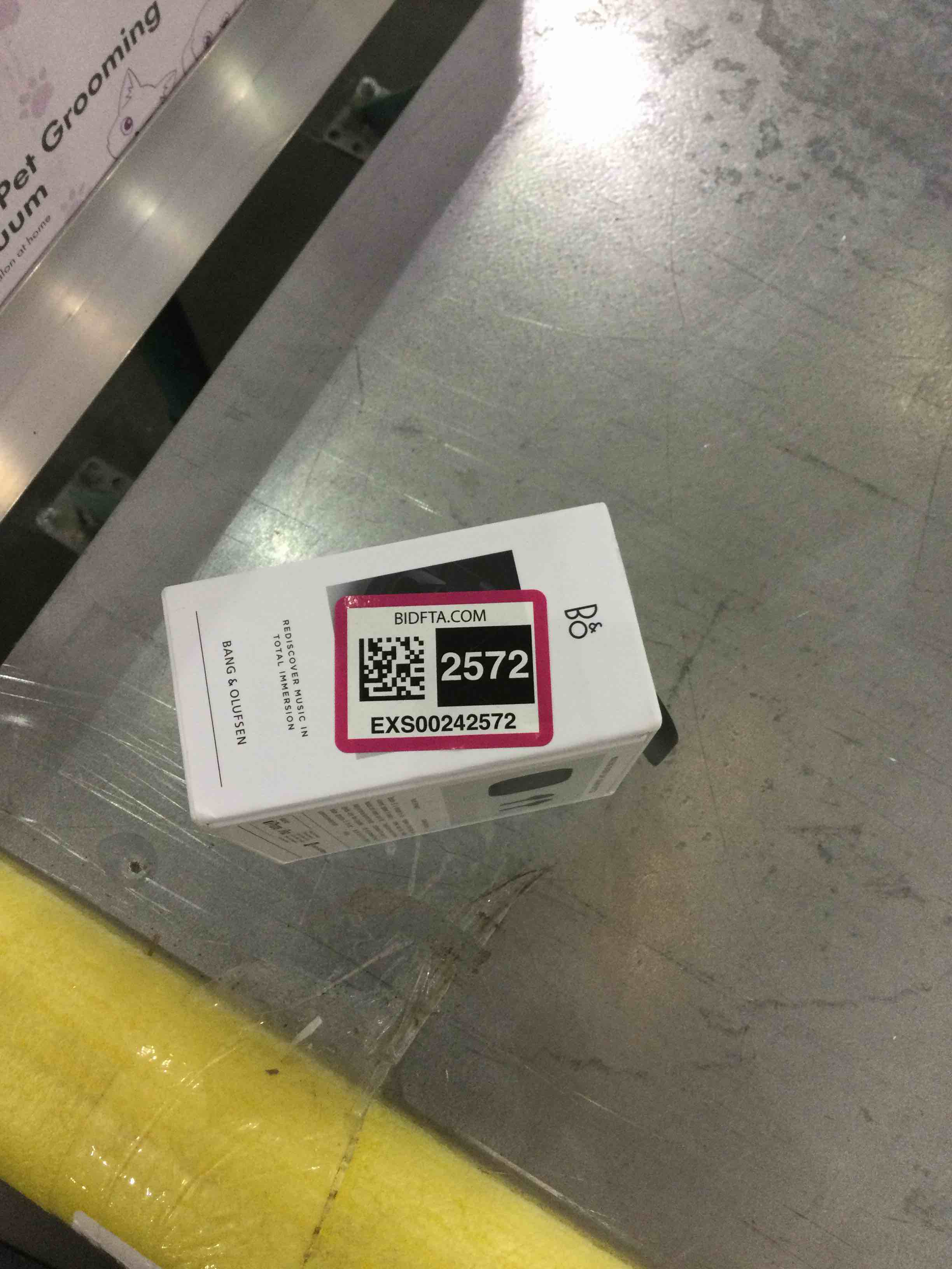 https://s3.amazonaws.com/lotting-images-prod/bidfta/EXS00242572_1685562039396.jpeg