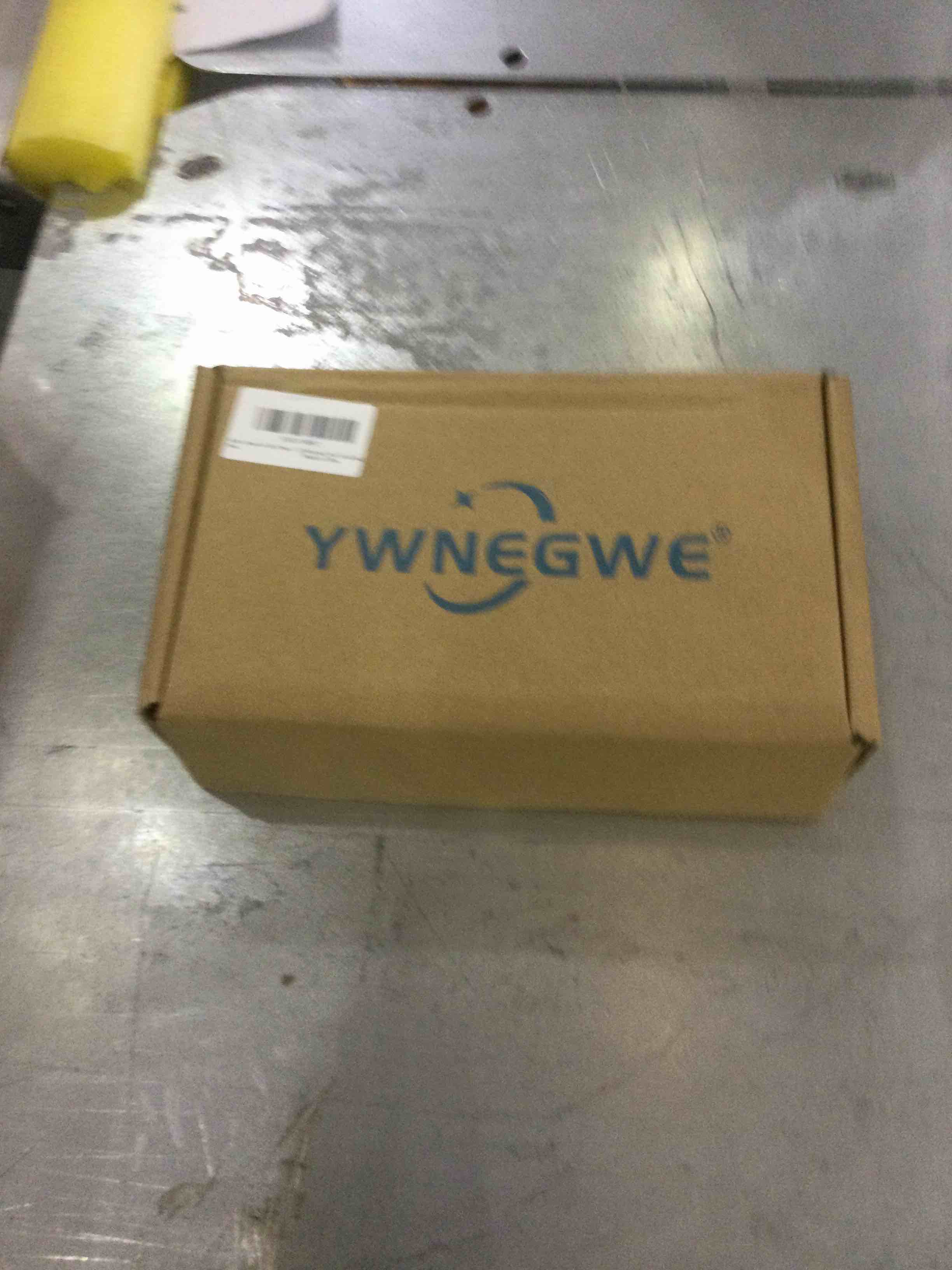 https://s3.amazonaws.com/lotting-images-prod/bidfta/EXS00242652_1685637858564.jpeg
